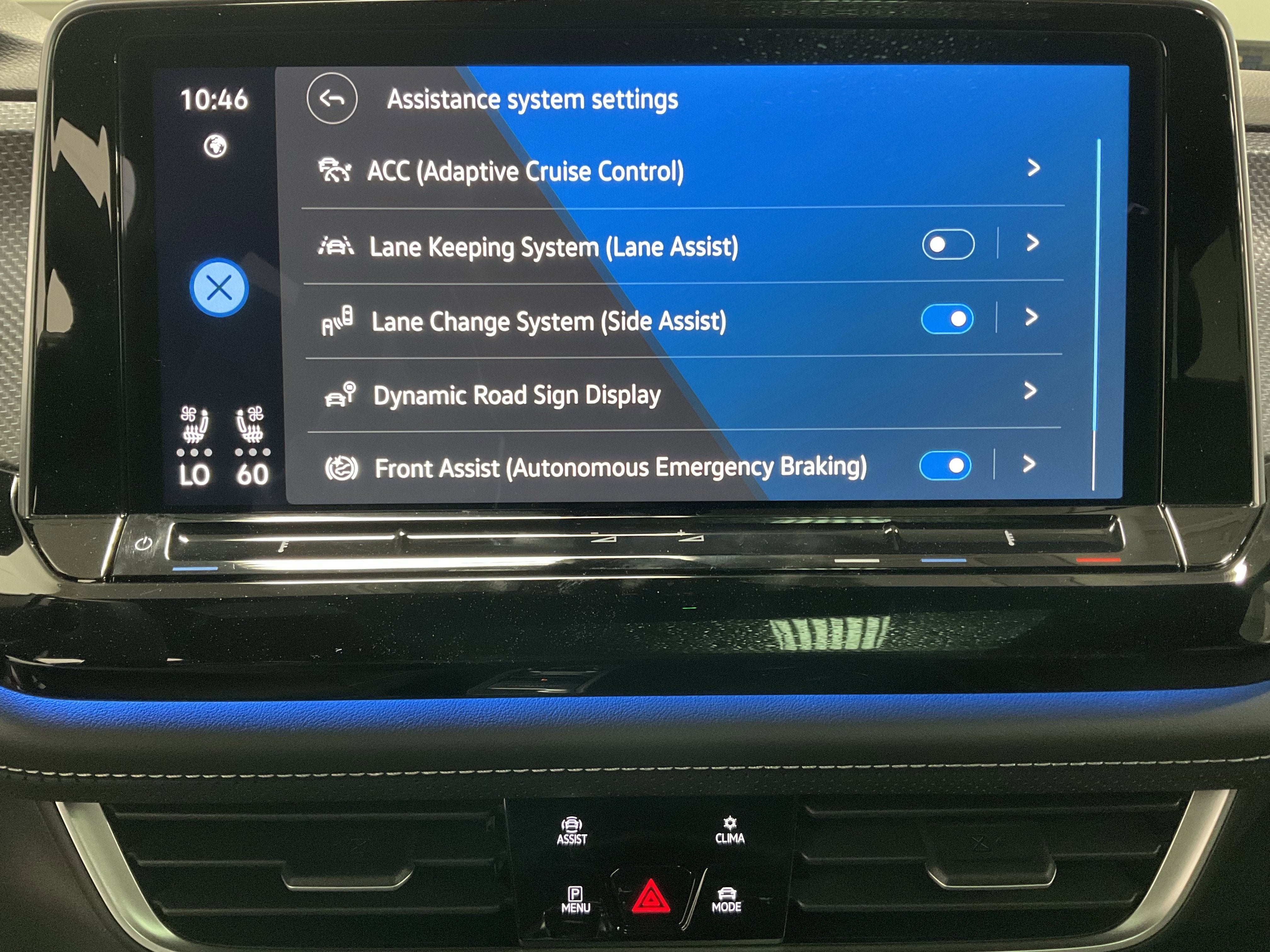 2026 Volkswagen Atlas Cross Sport 2.0T SEL R-Line Black