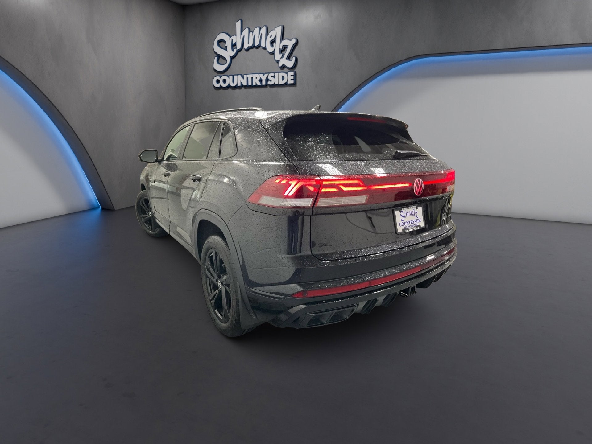 2026 Volkswagen Atlas Cross Sport 2.0T SEL R-Line Black