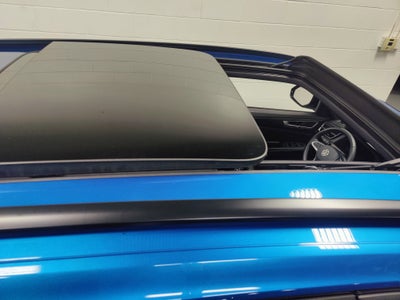 2025 Volkswagen Atlas Cross Sport SEL AWD R-Line Black w/Sunroof/Nav