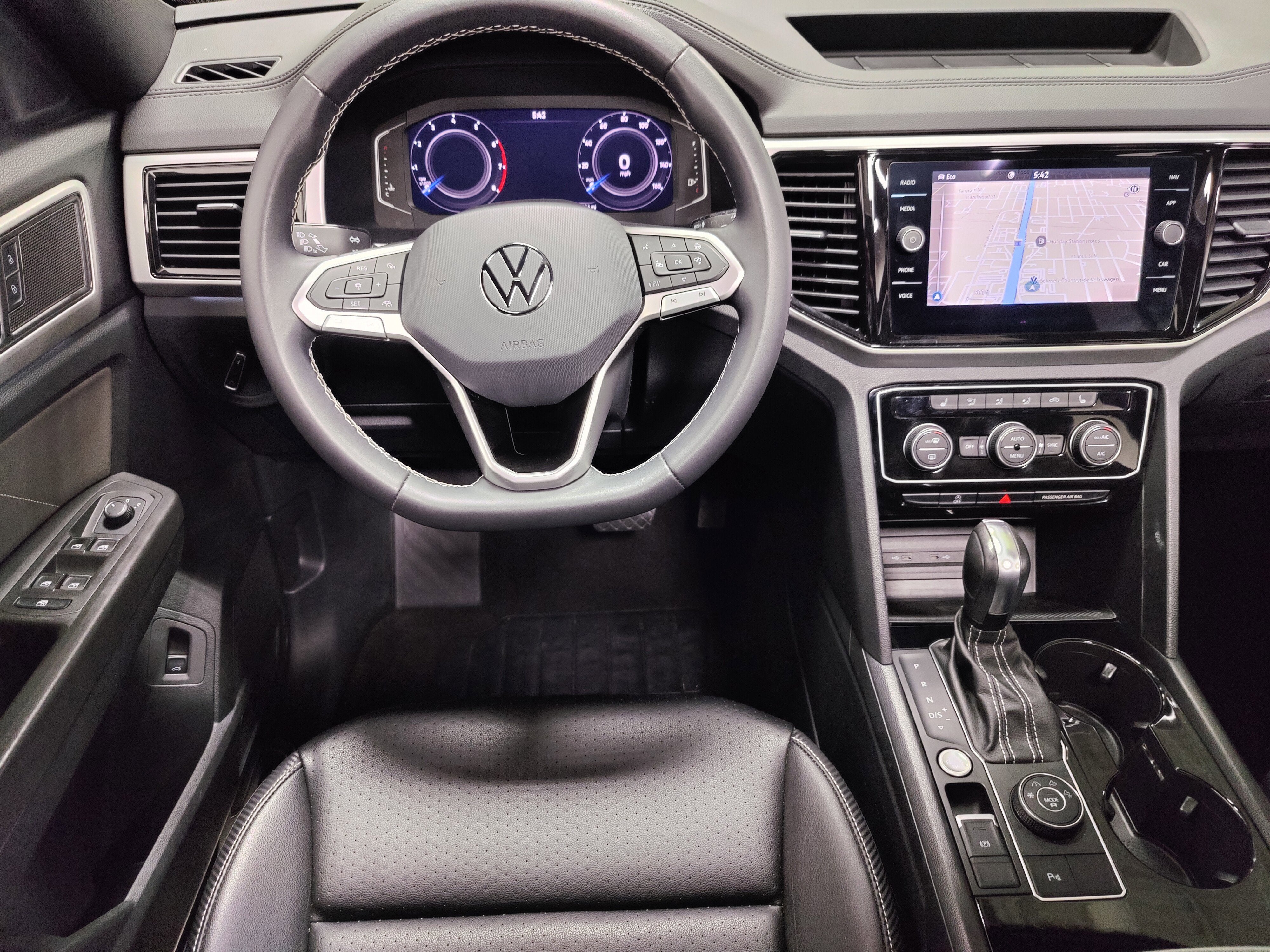 2023 Volkswagen Atlas Cross Sport V6 SEL AWD w/Sunroof/Nav