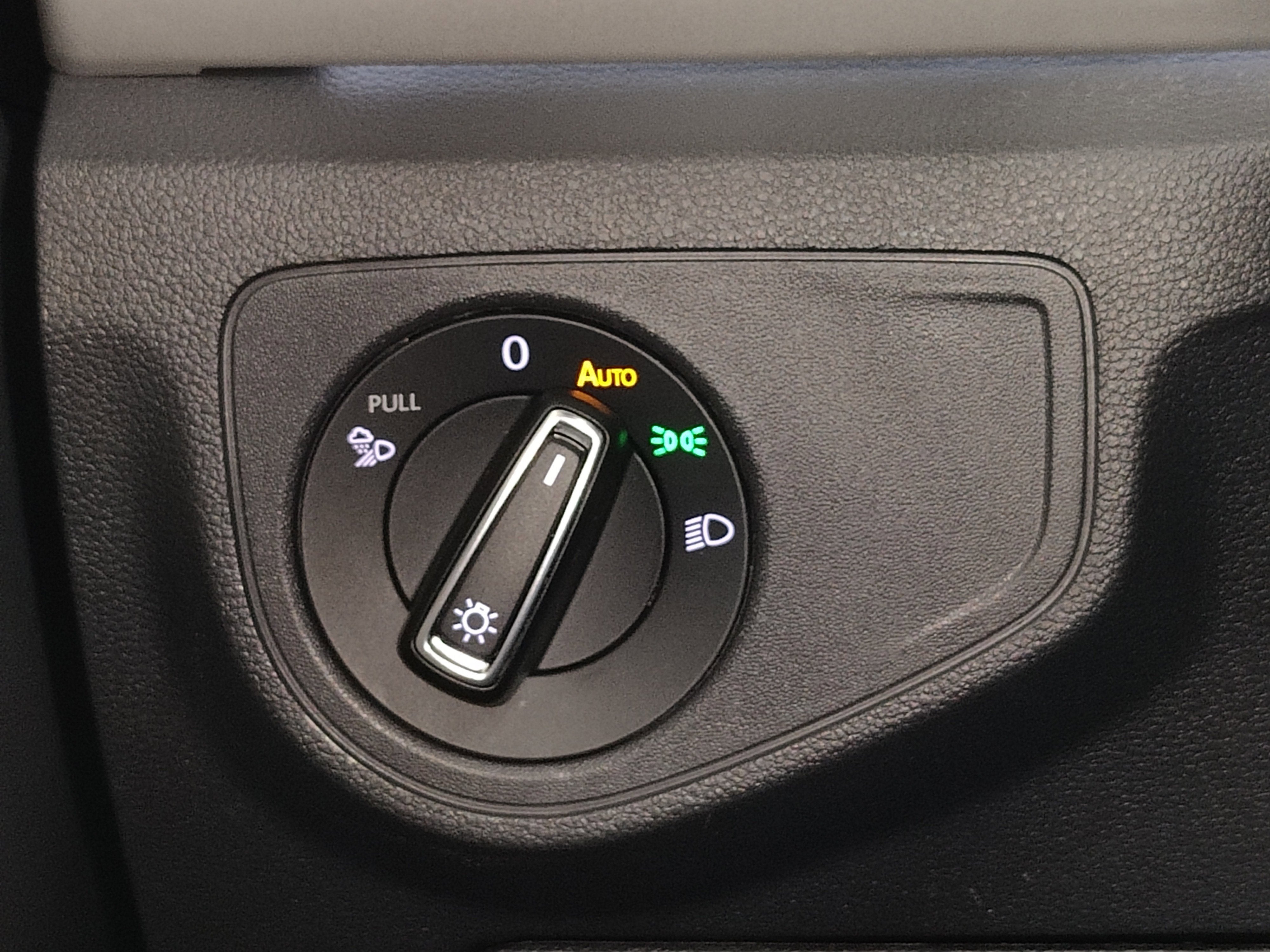 2023 Volkswagen Atlas Cross Sport V6 SEL AWD w/Sunroof/Nav