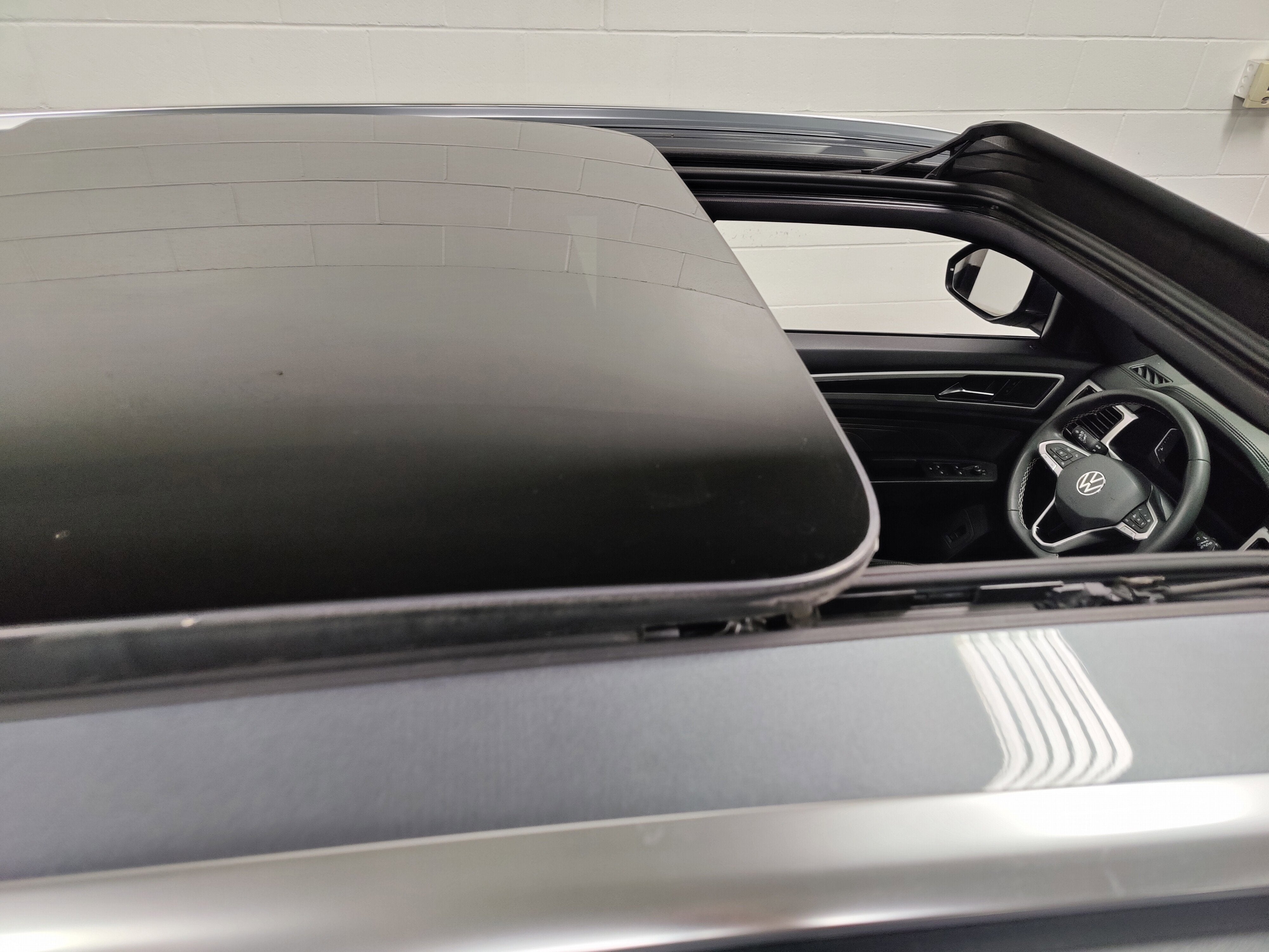 2023 Volkswagen Atlas Cross Sport V6 SEL AWD w/Sunroof/Nav