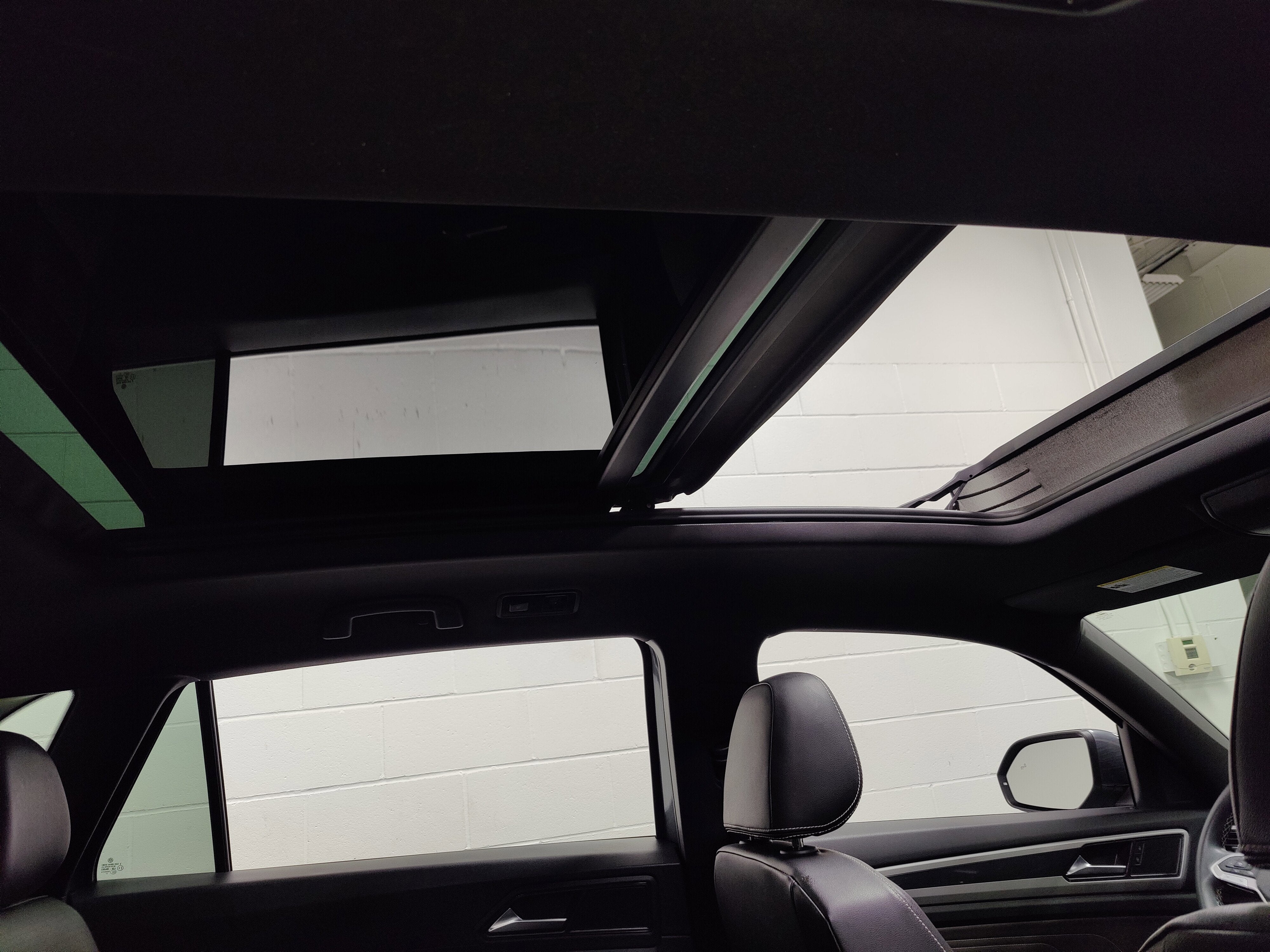 2023 Volkswagen Atlas Cross Sport V6 SEL AWD w/Sunroof/Nav