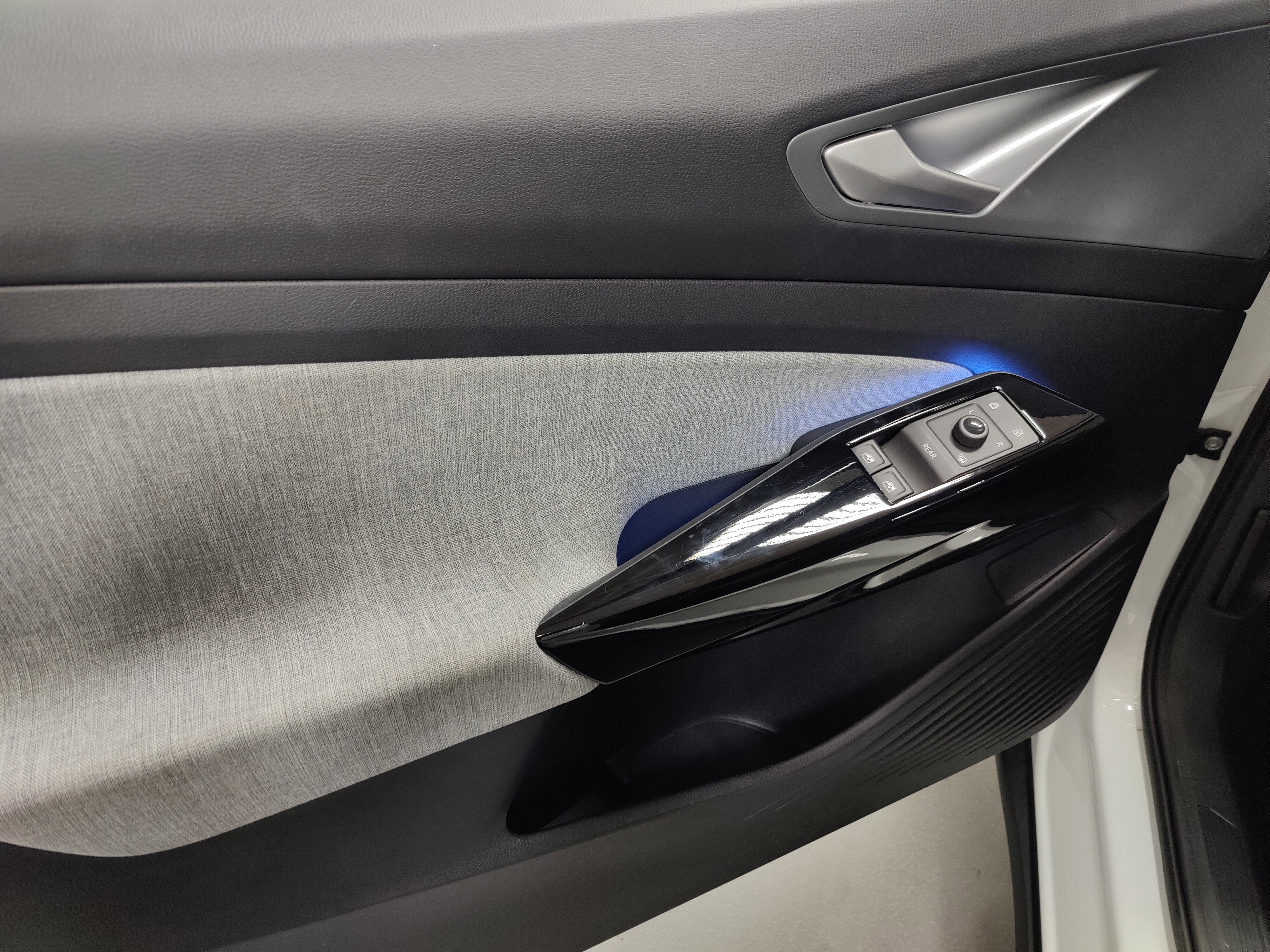 2024 Volkswagen ID.4 Standard