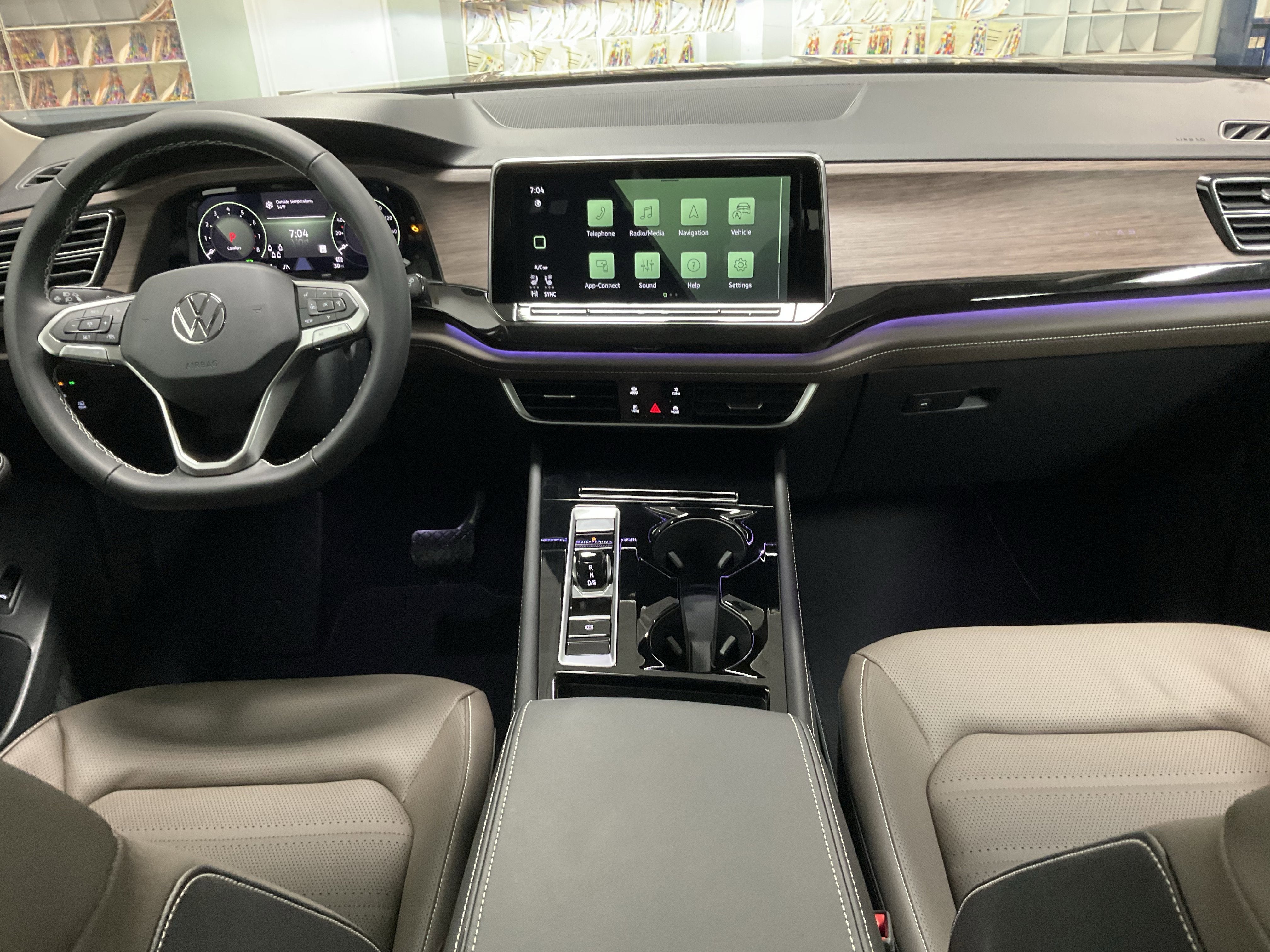 2026 Volkswagen Atlas 2.0T SEL