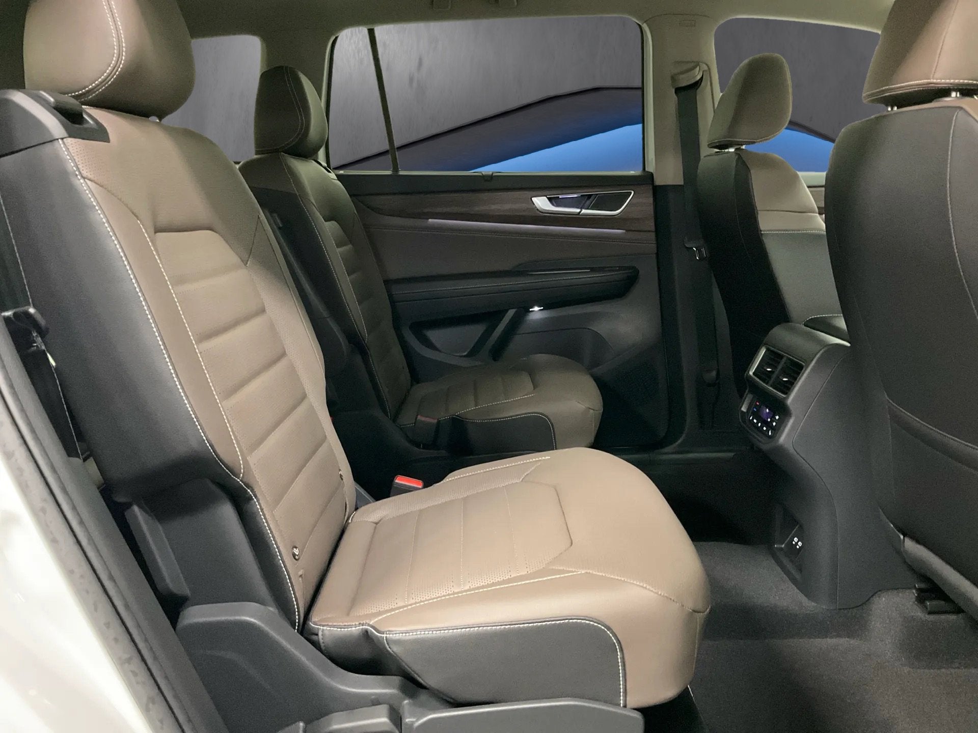 2026 Volkswagen Atlas 2.0T SEL