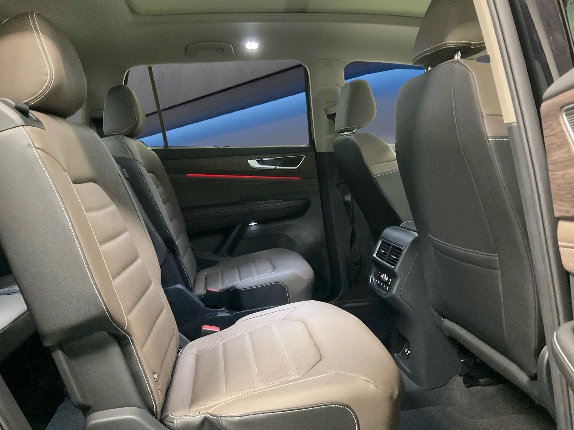 2026 Volkswagen Atlas 2.0T SEL