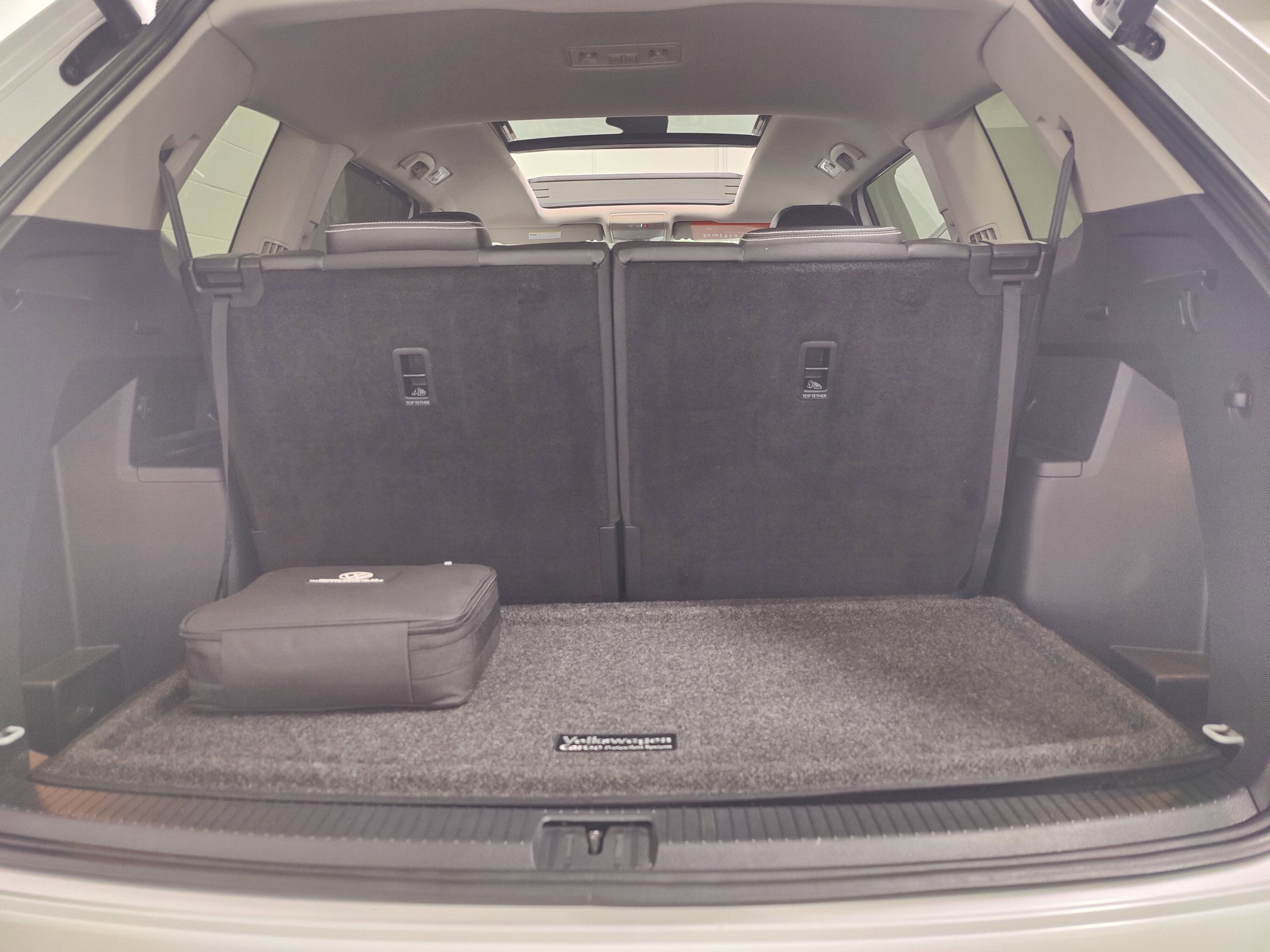 2022 Volkswagen Atlas SEL AWD w/Sunroof/Nav