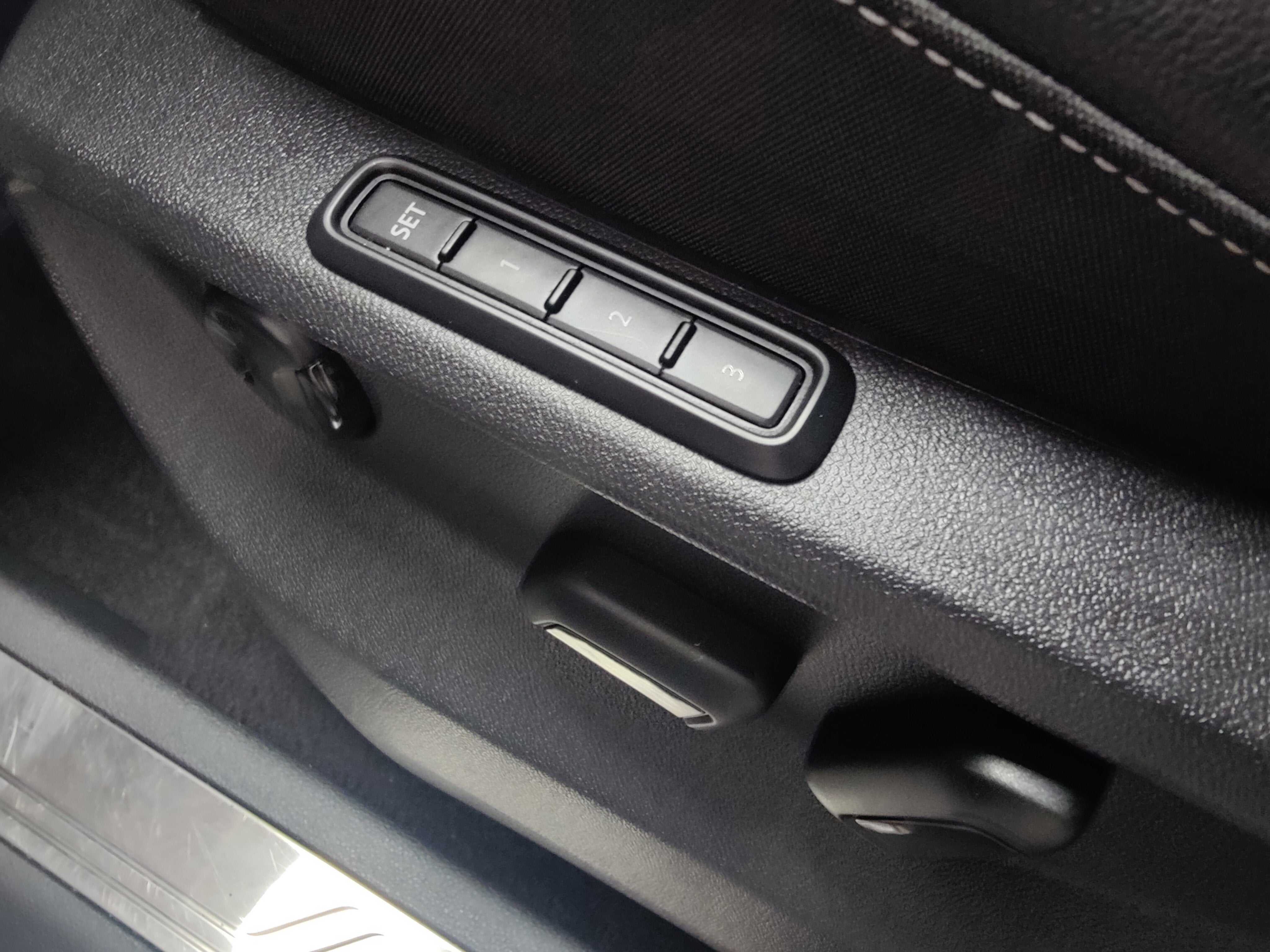 2022 Volkswagen Atlas SEL AWD w/Sunroof/Nav