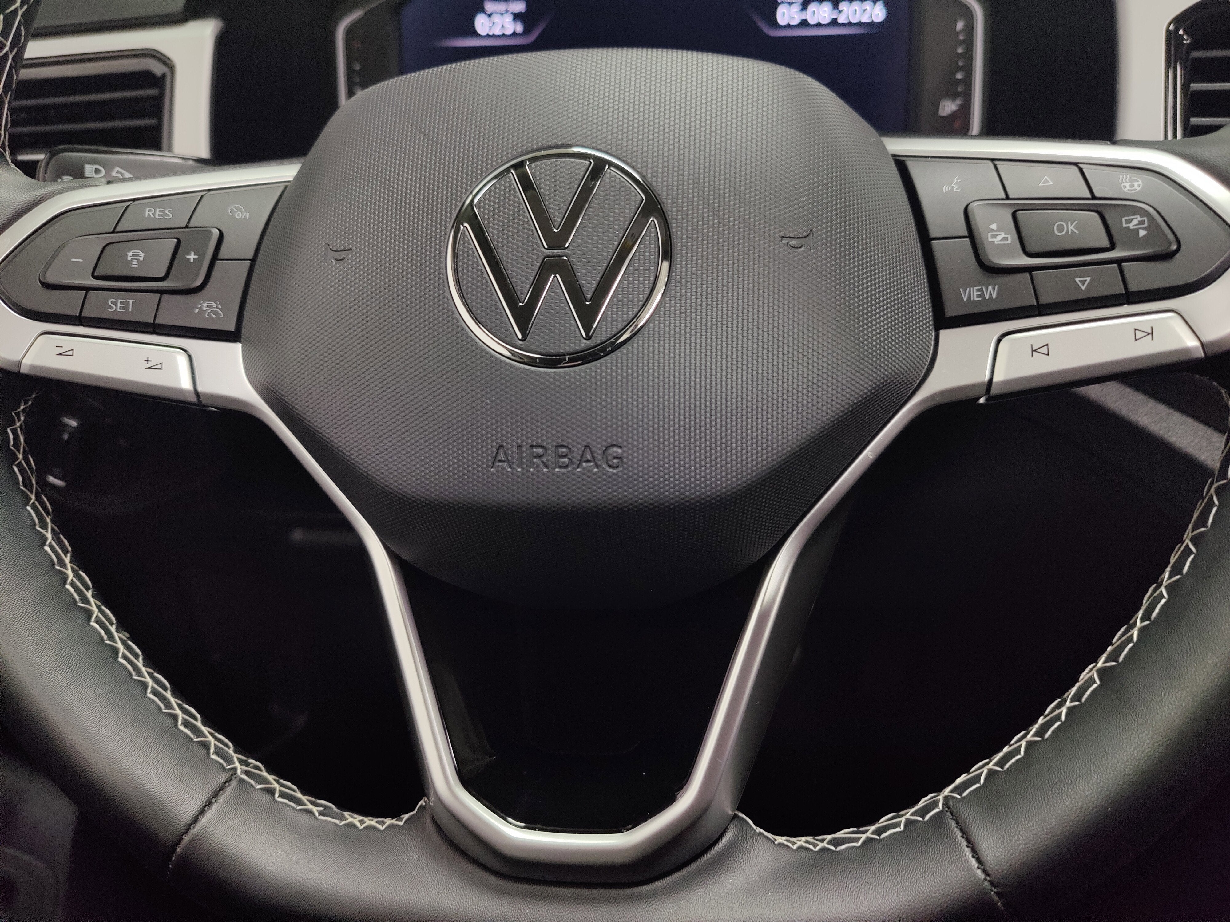 2022 Volkswagen Atlas SEL AWD w/Sunroof/Nav