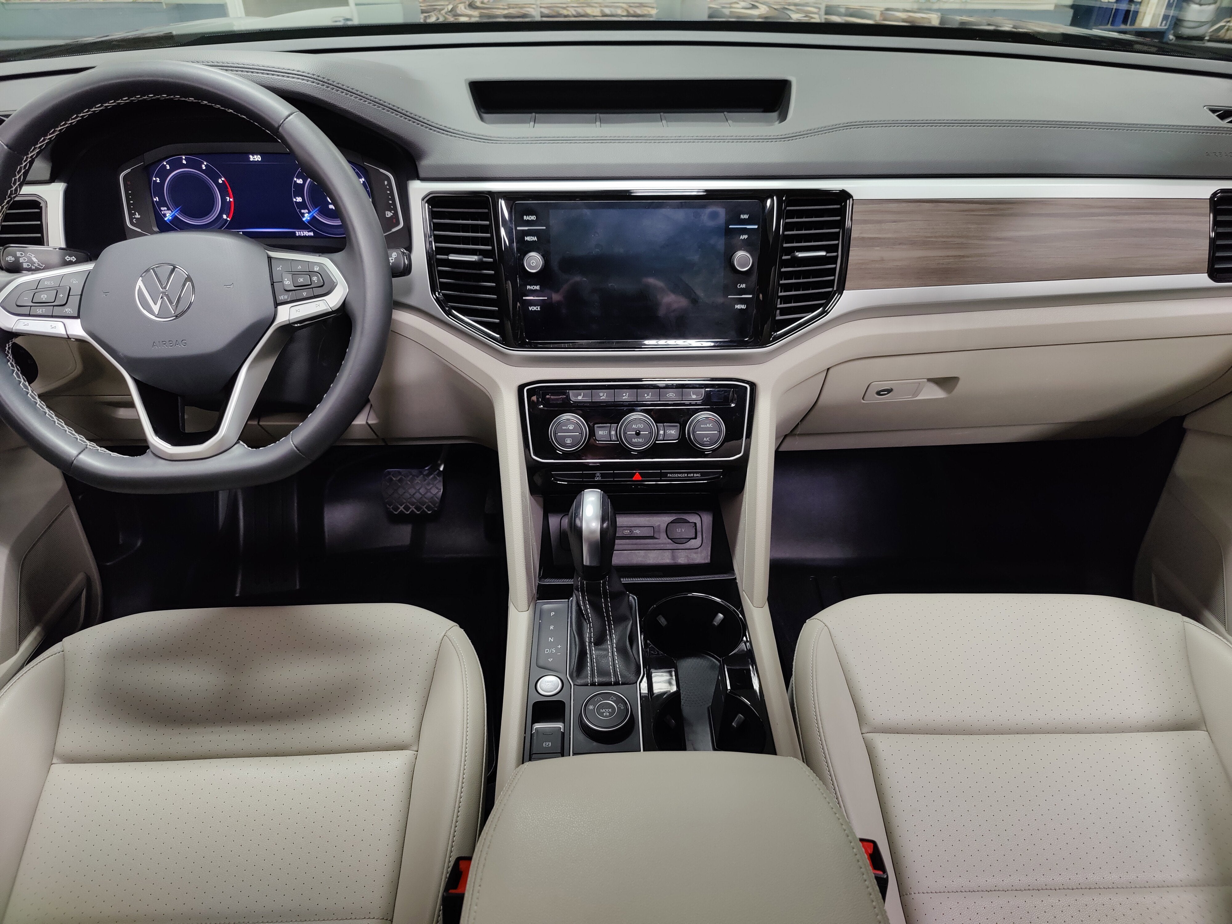 2023 Volkswagen Atlas V6 AWD SEL w/Sunroof/Nav