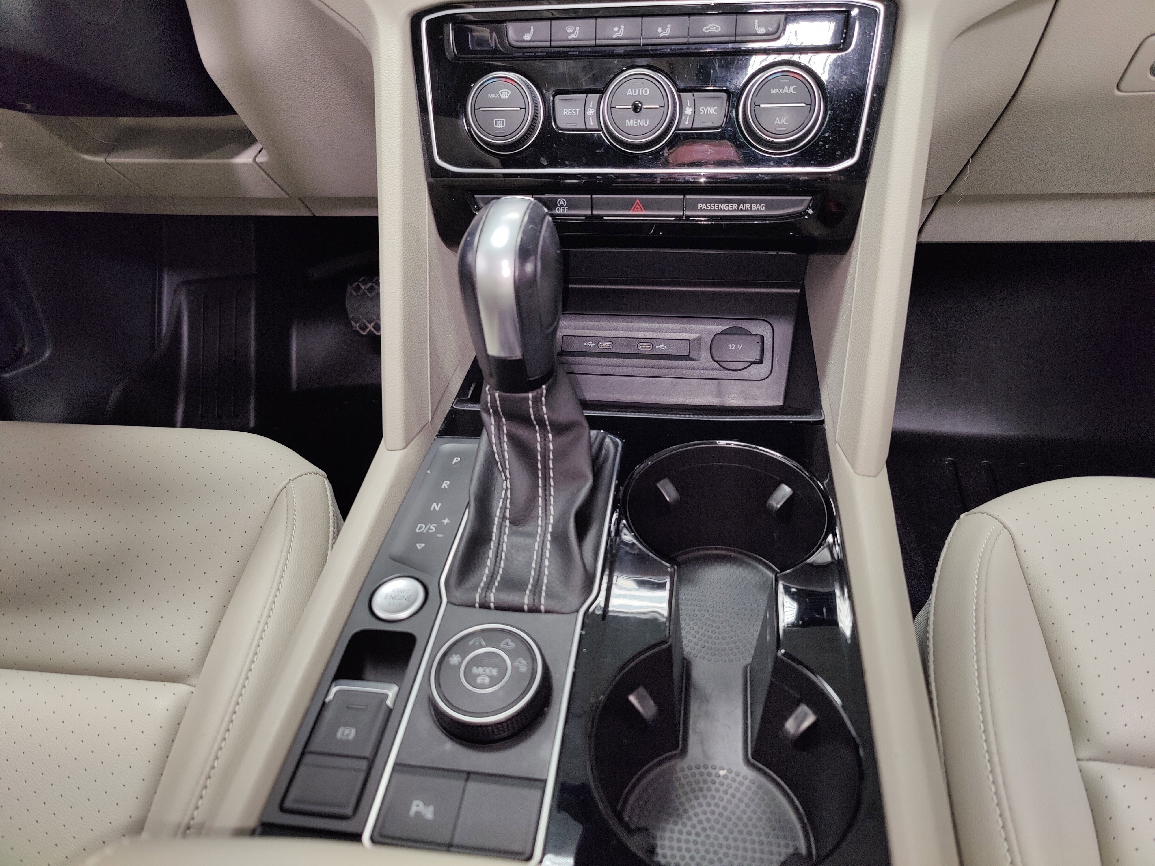 2023 Volkswagen Atlas V6 AWD SEL w/Sunroof/Nav