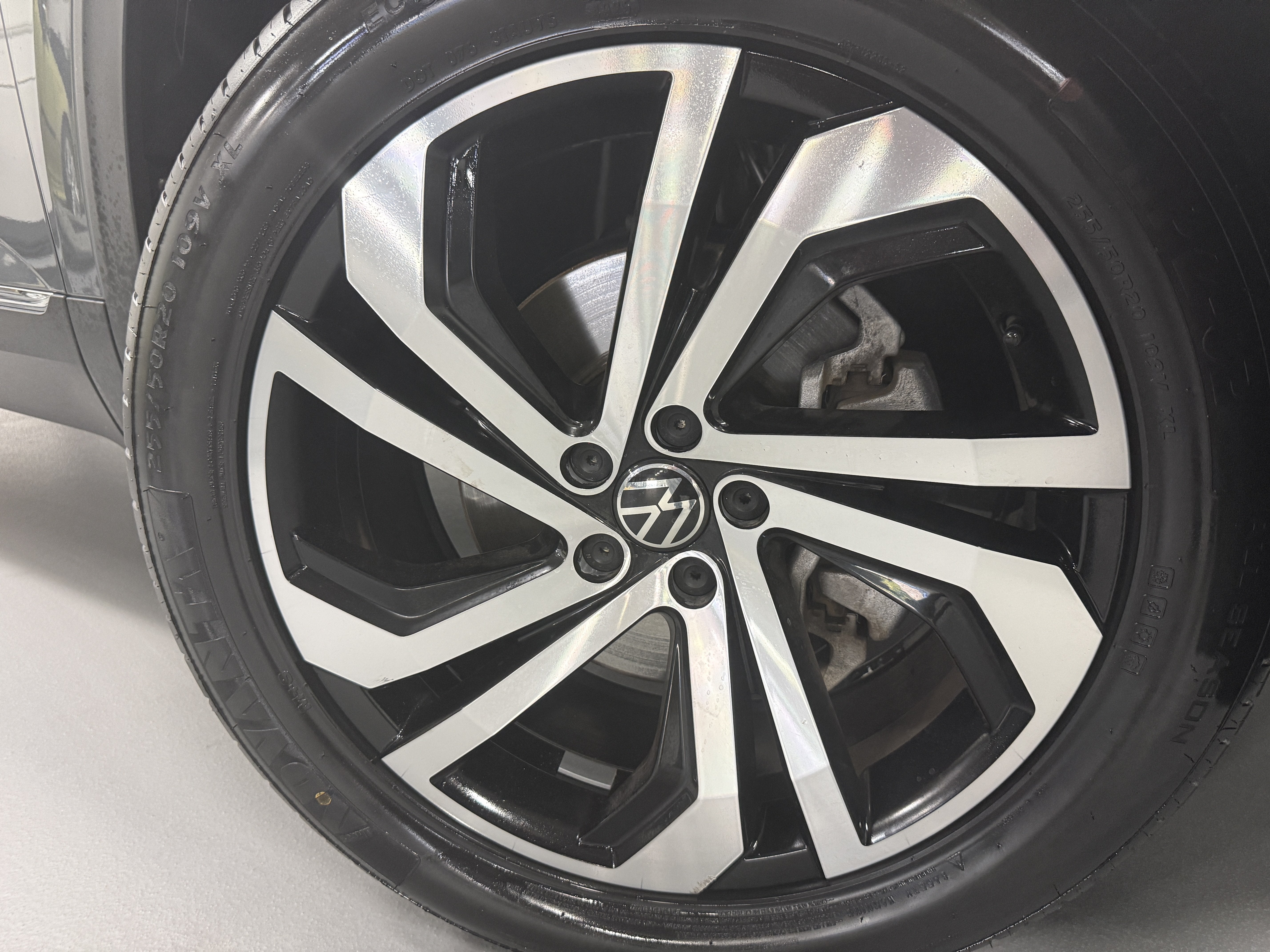 2023 Volkswagen Atlas V6 SEL AWD w/Sunroof & Nav