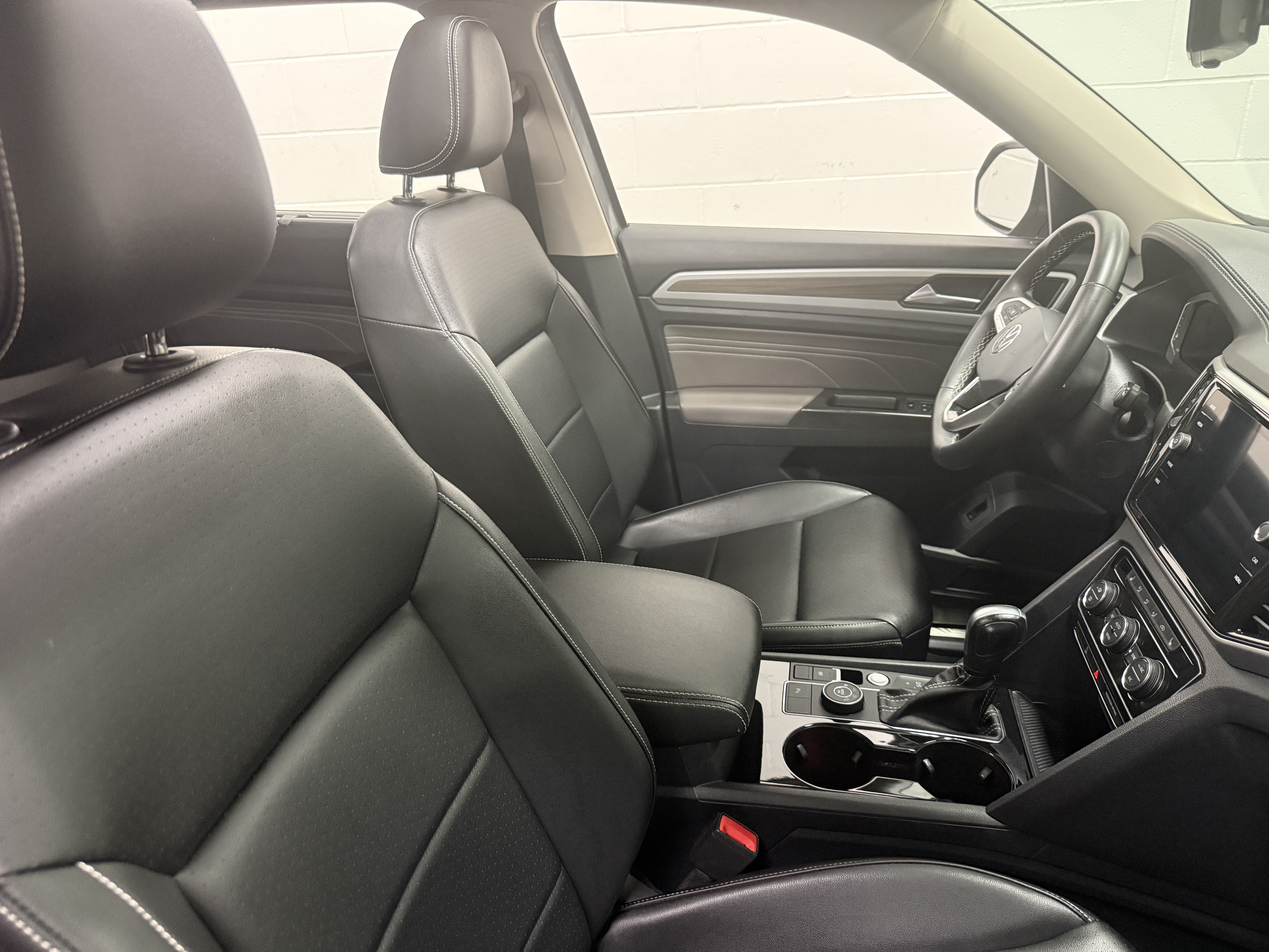 2023 Volkswagen Atlas V6 SEL AWD w/Sunroof & Nav
