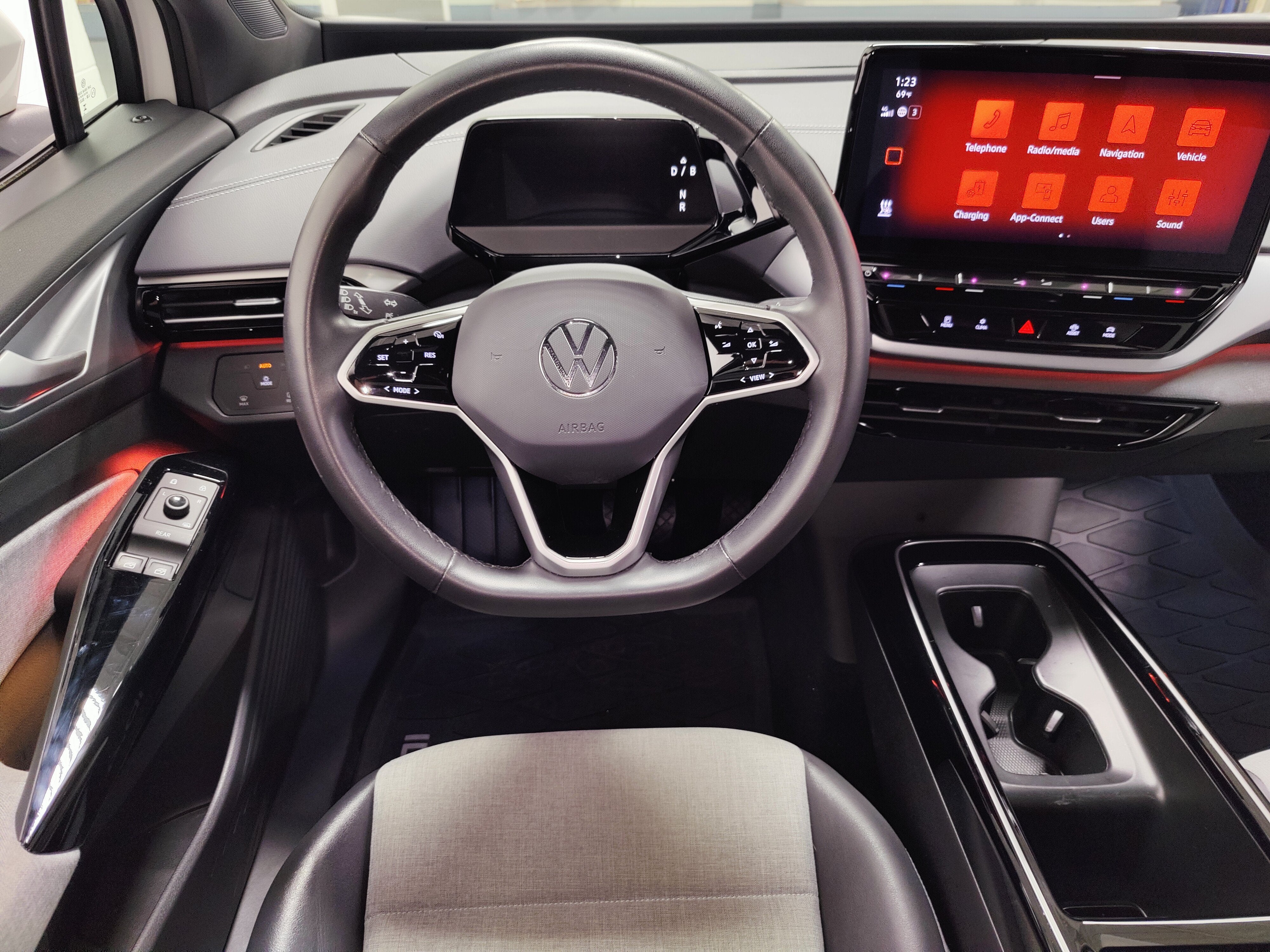 2023 Volkswagen ID.4 Pro Long Range