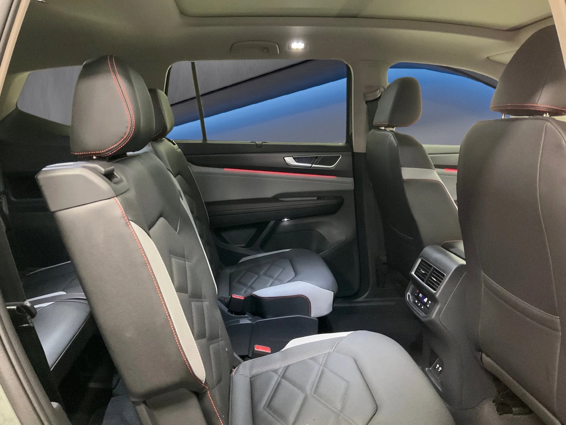 2026 Volkswagen Atlas 2.0T Peak Edition