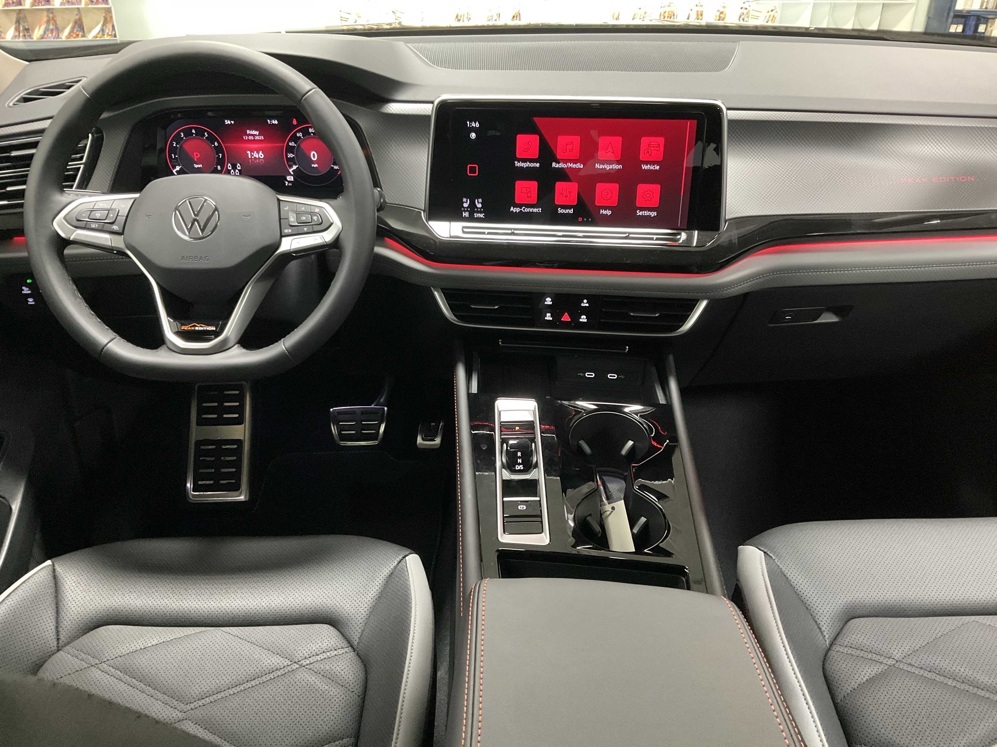 2026 Volkswagen Atlas 2.0T Peak Edition