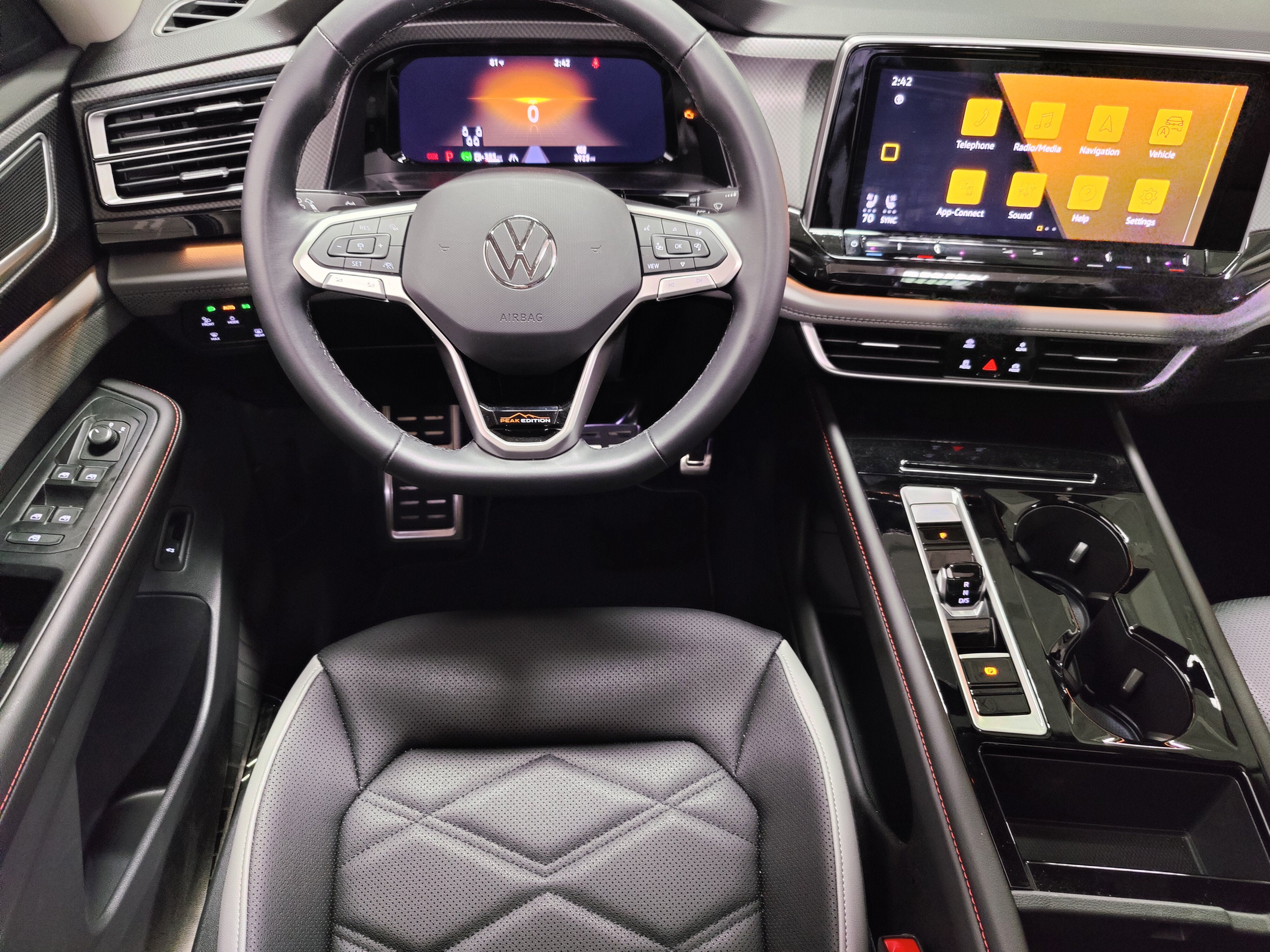 2026 Volkswagen Atlas Peak Edition AWD w/Sunroof