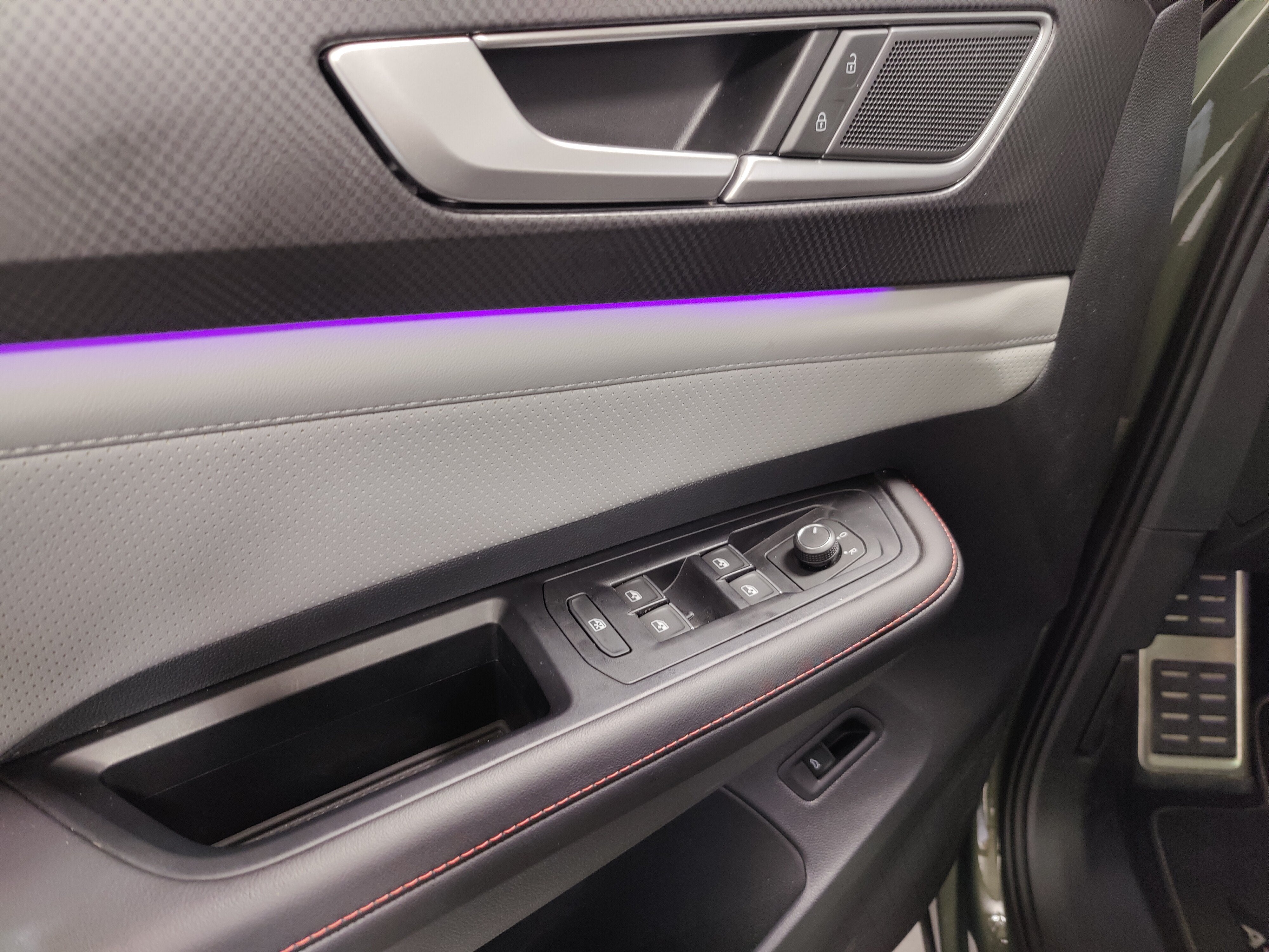 2026 Volkswagen Atlas Peak Edition AWD w/Sunroof
