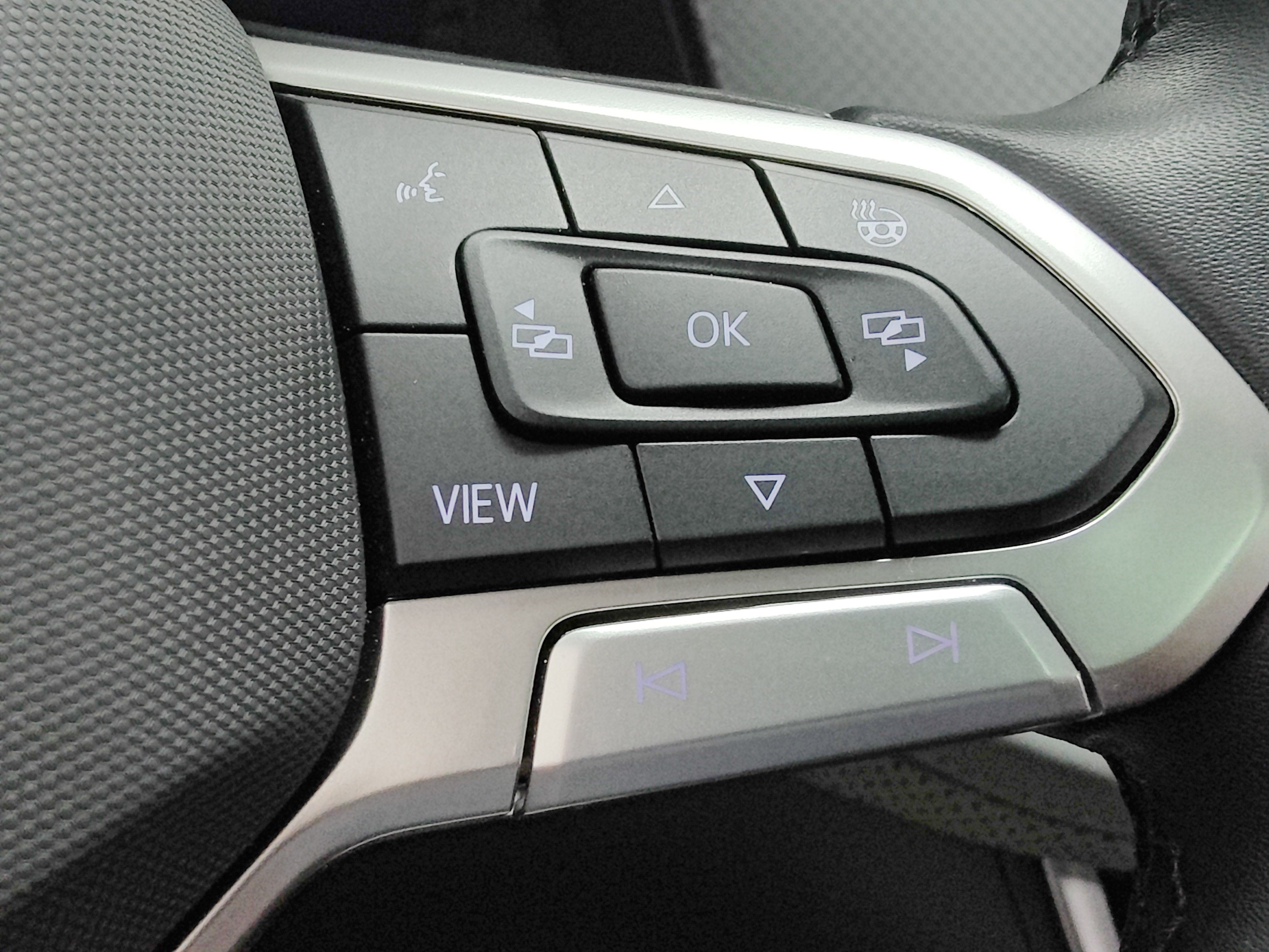 2026 Volkswagen Atlas Peak Edition AWD w/Sunroof