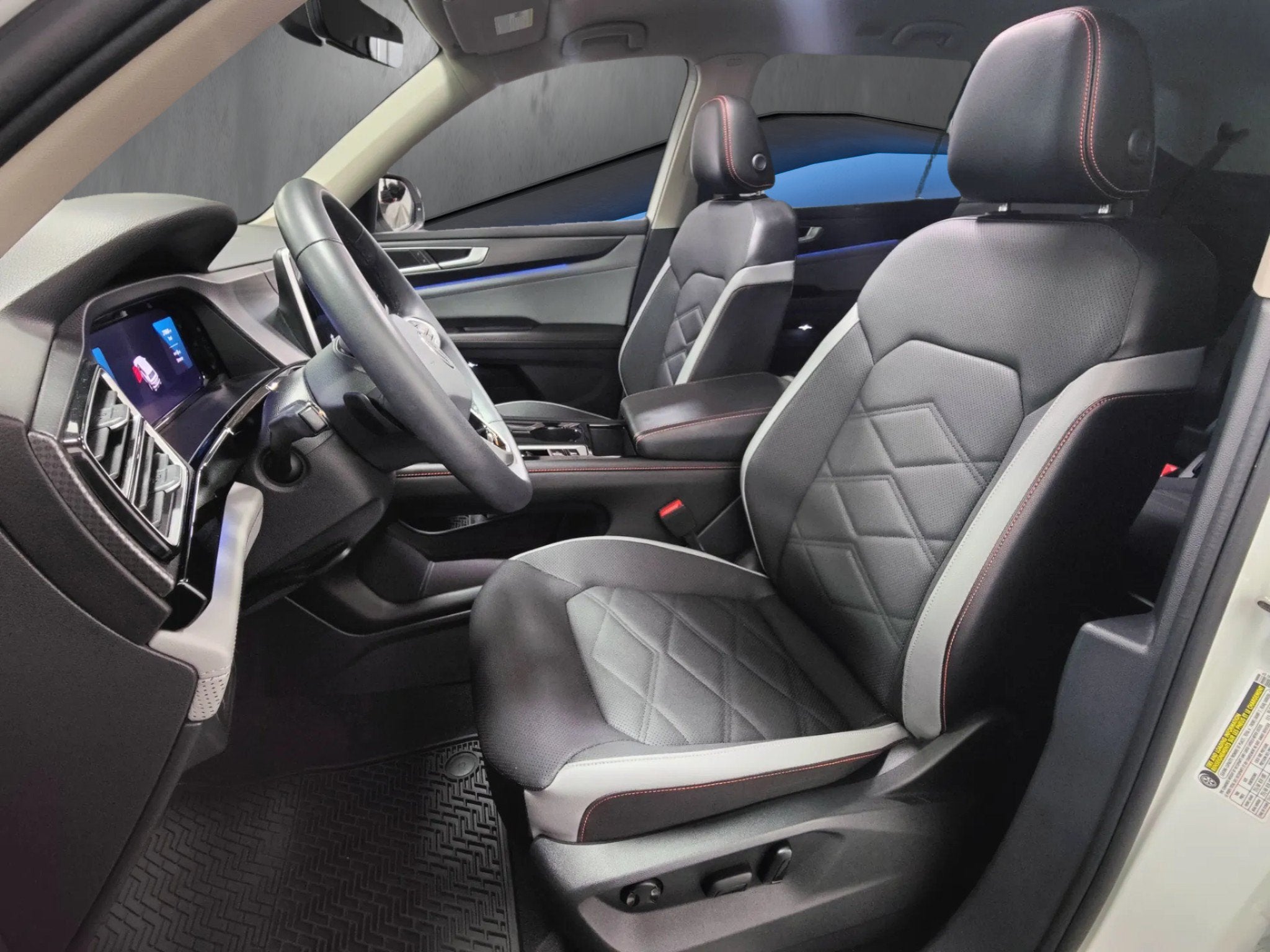 2024 Volkswagen Atlas Peak Edition SE AWD w/Sunroof