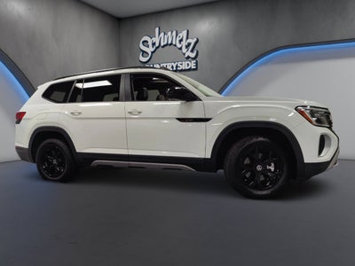 2024 Volkswagen Atlas Peak Edition SE AWD w/Sunroof