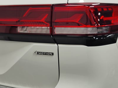 2024 Volkswagen Atlas Peak Edition SE AWD w/Sunroof