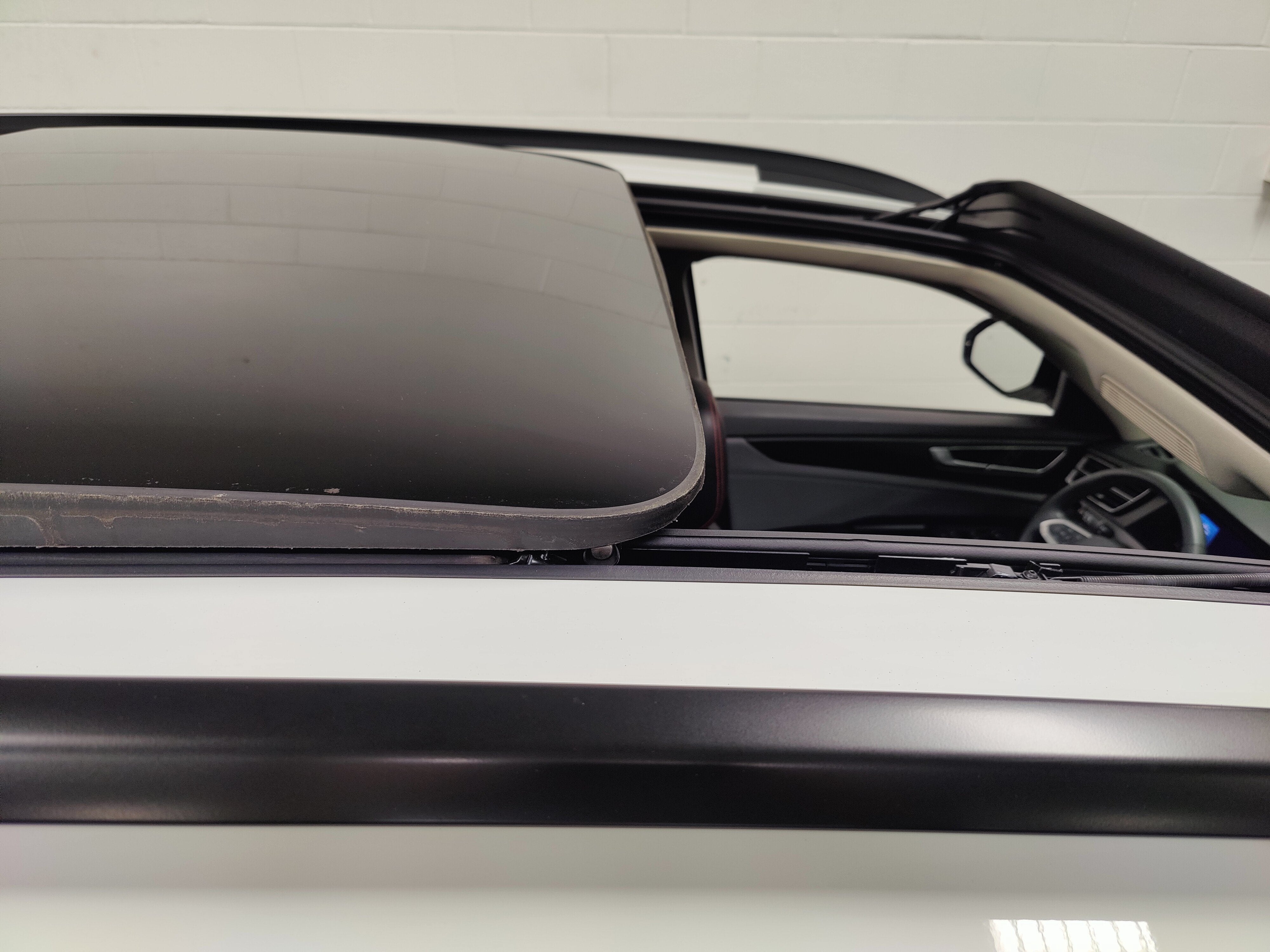 2024 Volkswagen Atlas Peak Edition SE AWD w/Sunroof