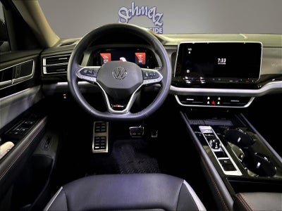 2025 Volkswagen Atlas Peak Edition AWD w/Sunroof