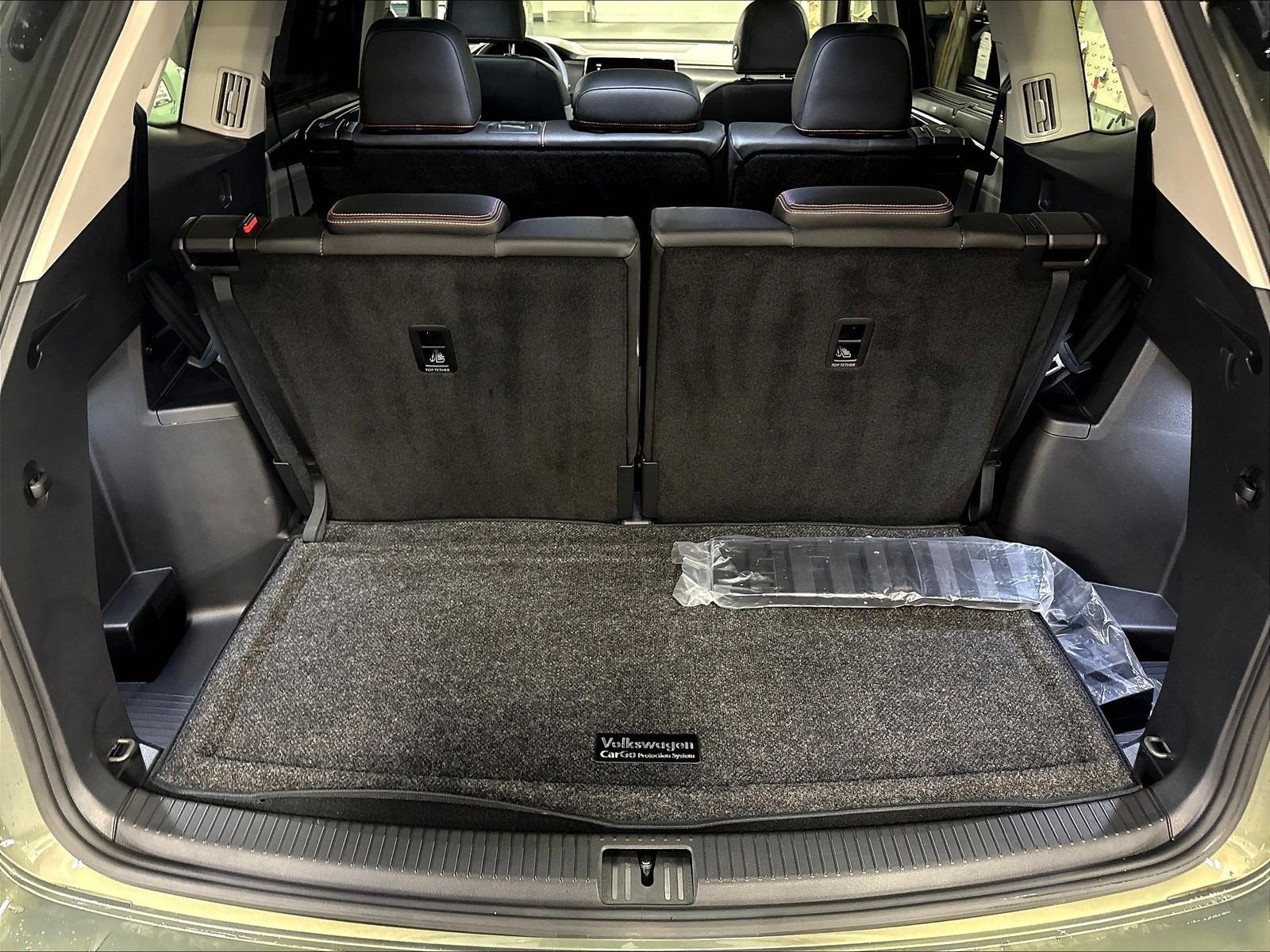 2025 Volkswagen Atlas Peak Edition AWD w/Sunroof