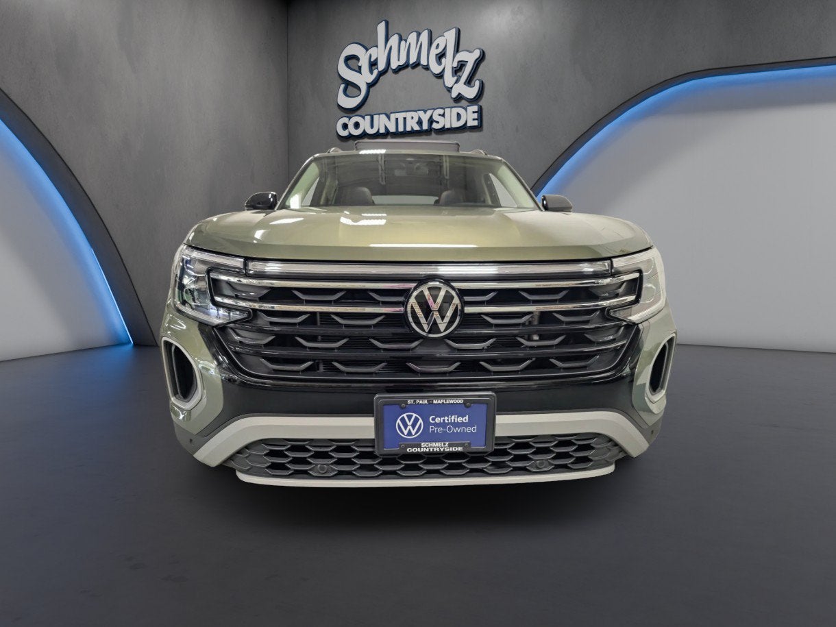 Certified 2025 Volkswagen Atlas Atlas Peak Edition with VIN 1V2CR2CA6SC560303 for sale in Maplewood, Minnesota