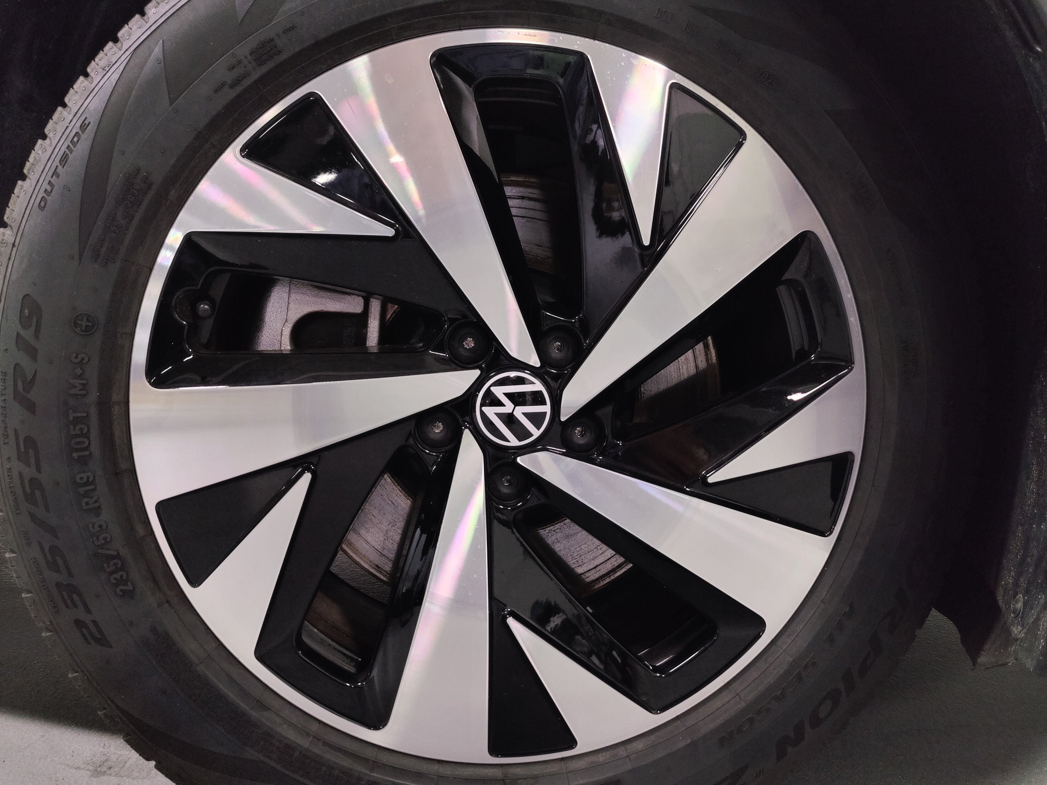 2025 Volkswagen ID.4 Pro