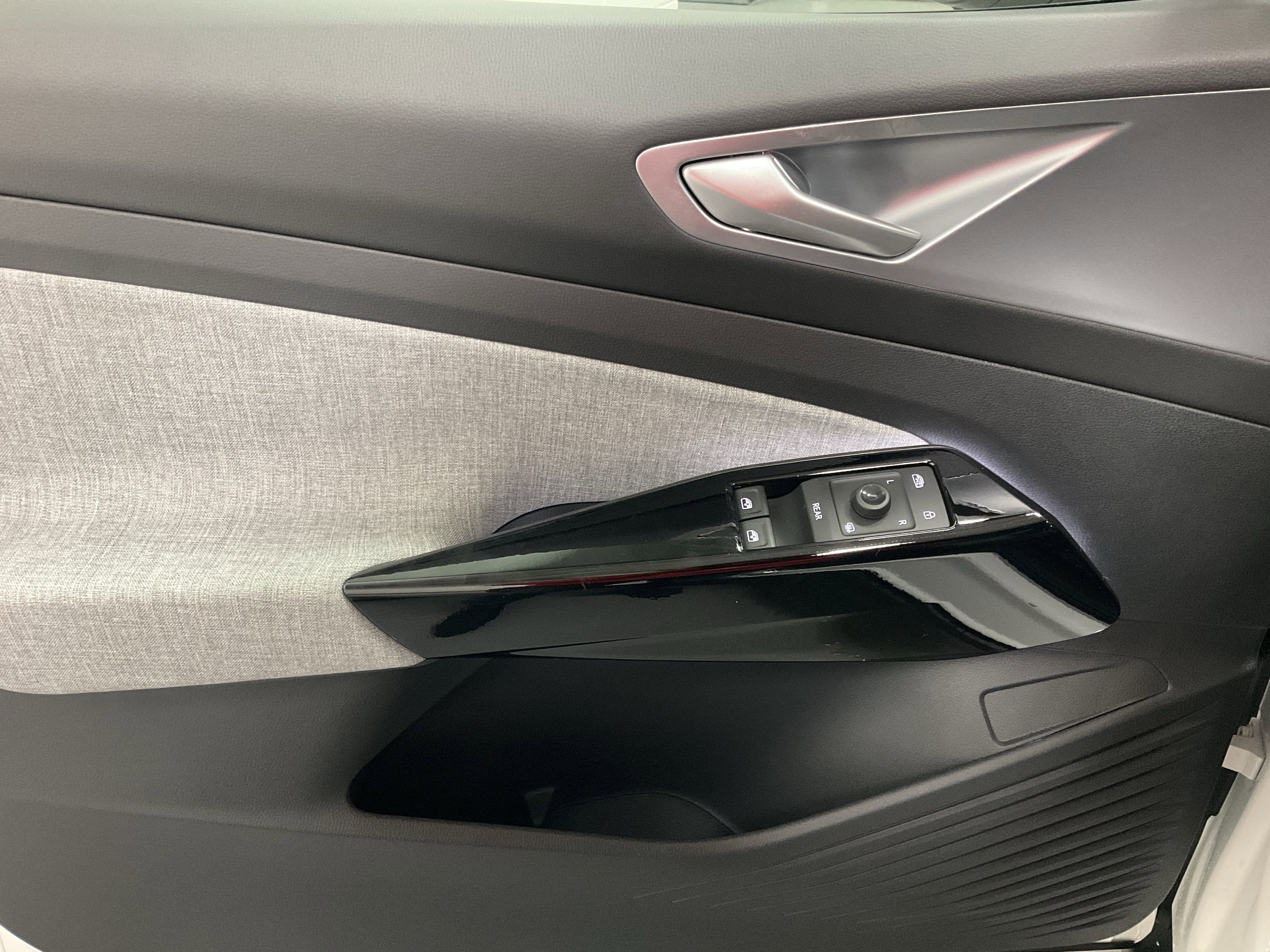 2026 Volkswagen ID.4 Pro