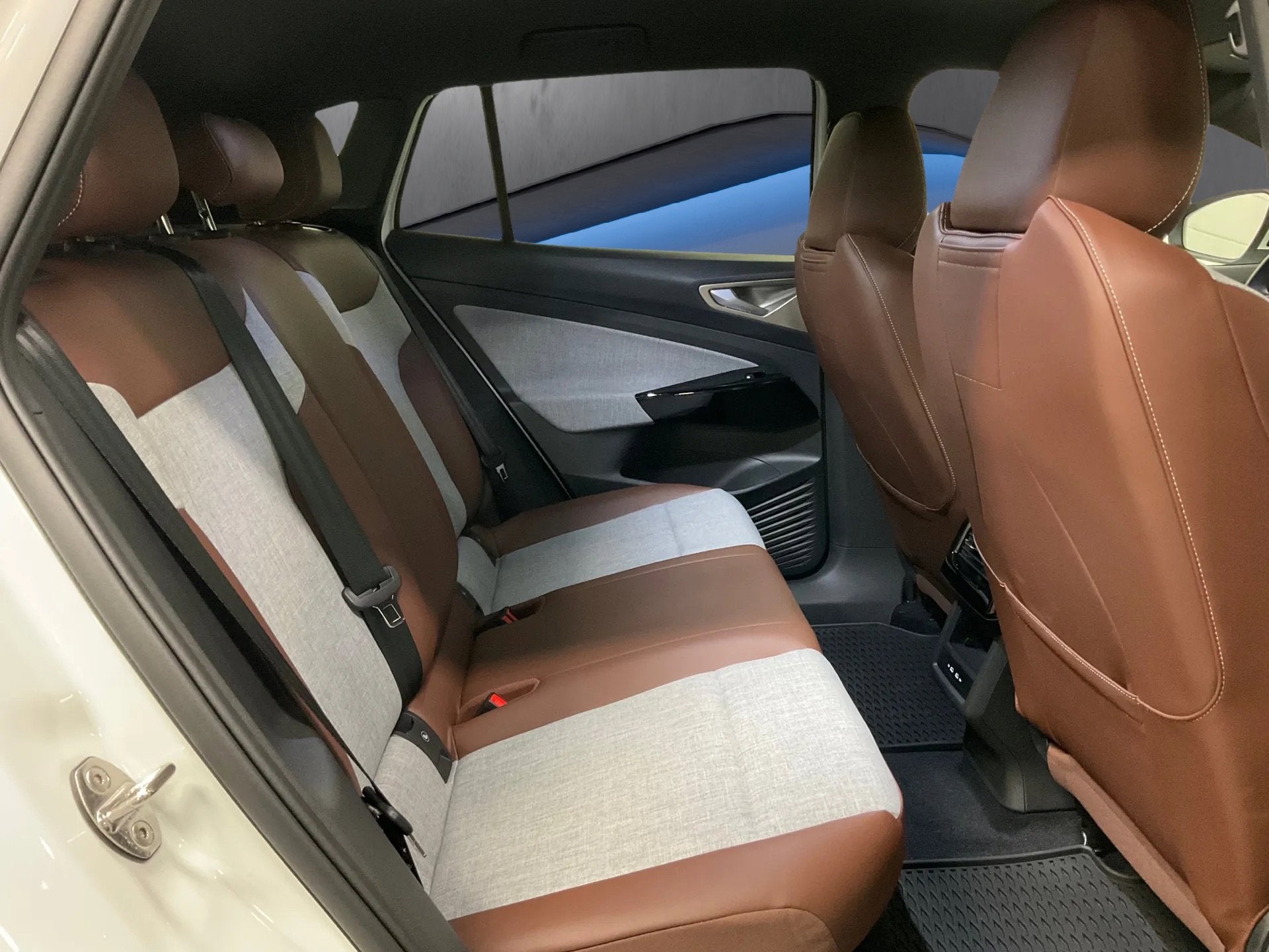 2025 Volkswagen ID.4 Pro