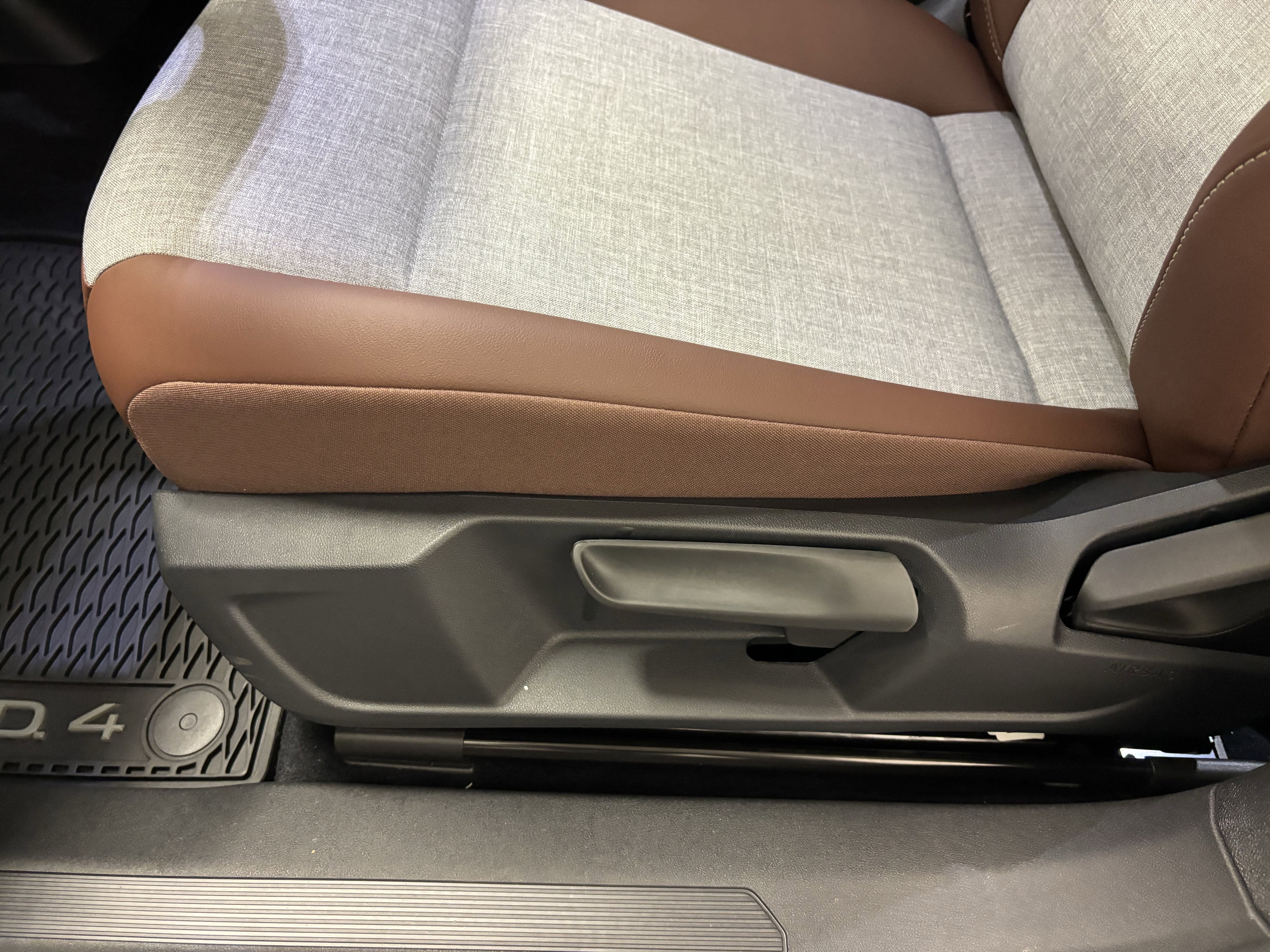 2025 Volkswagen ID.4 Pro