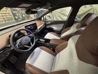 2025 Volkswagen ID.4 Pro