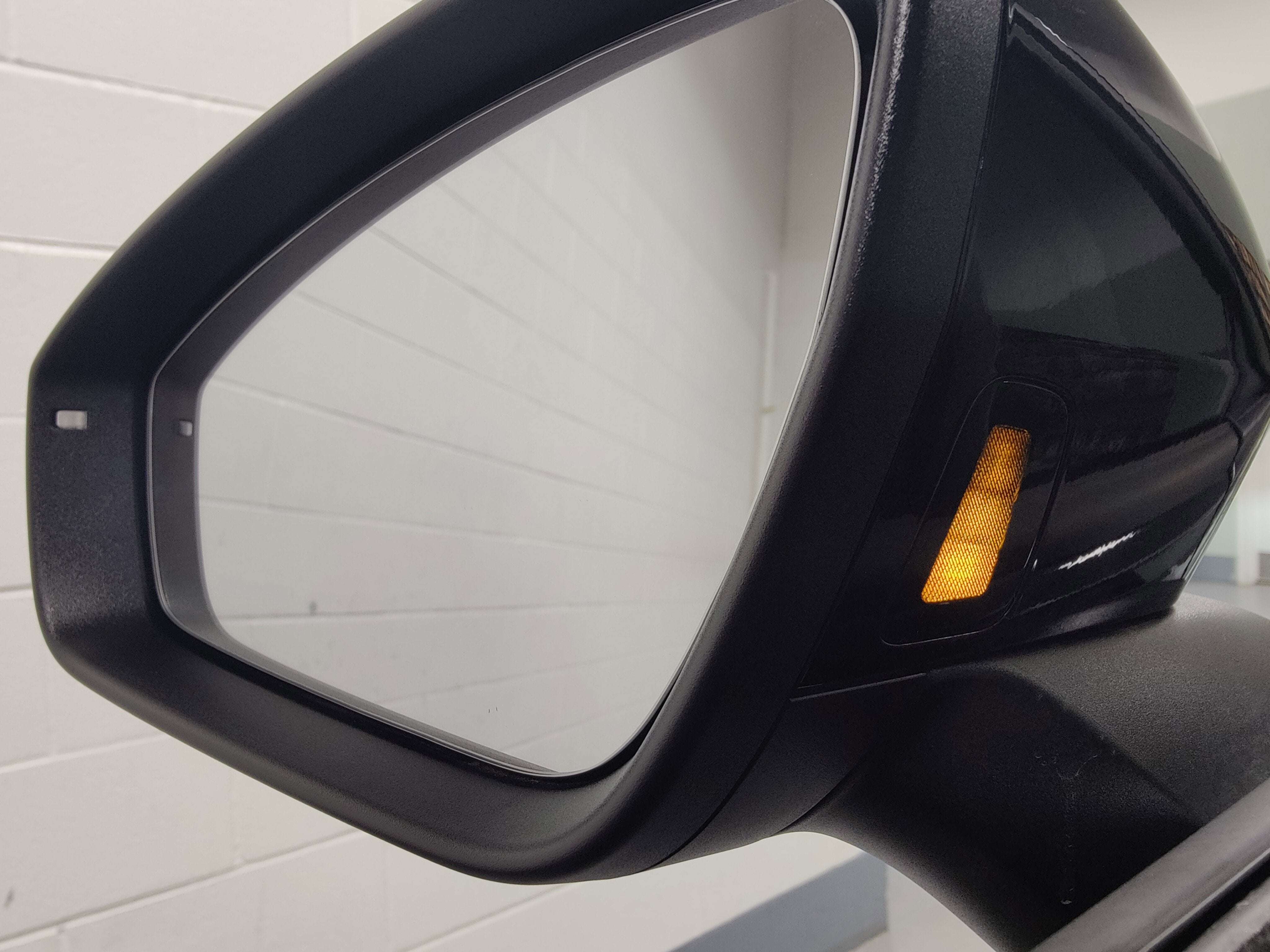 2023 Volkswagen ID.4 Pro AWD Long Range 82kW