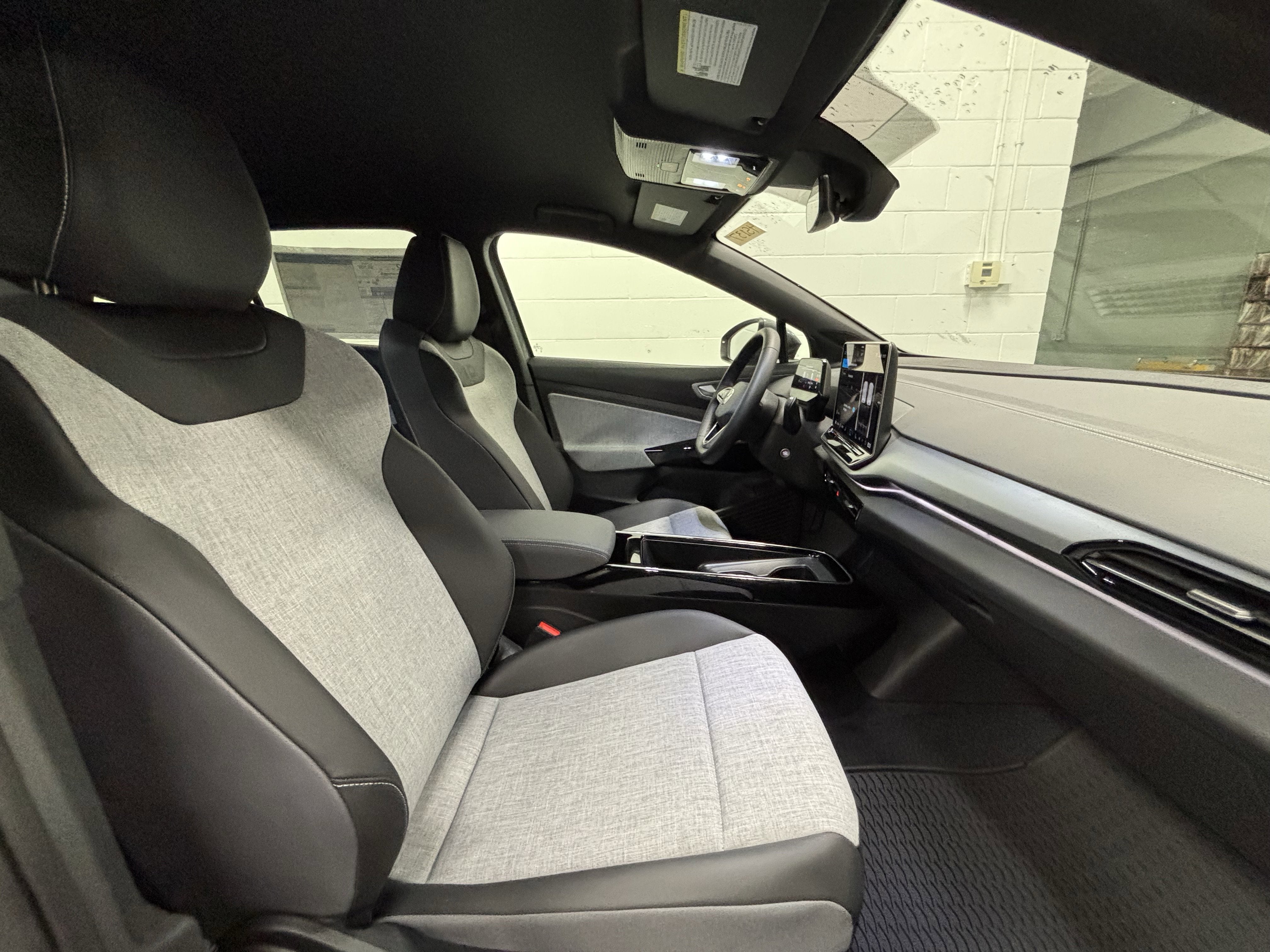 2025 Volkswagen ID.4 Pro