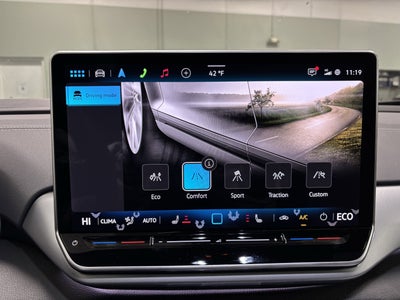 2025 Volkswagen ID.4 Pro