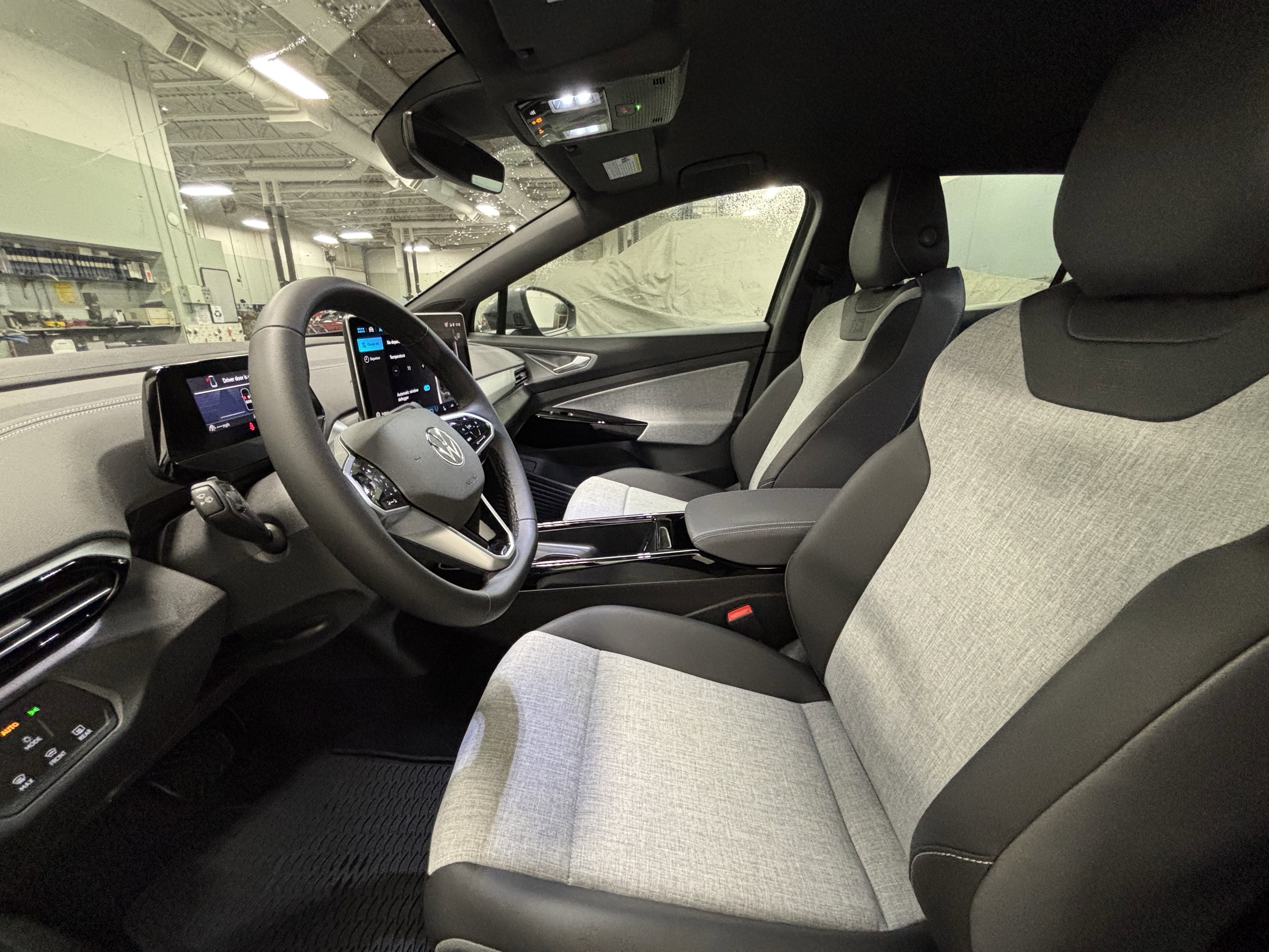 2025 Volkswagen ID.4 Pro