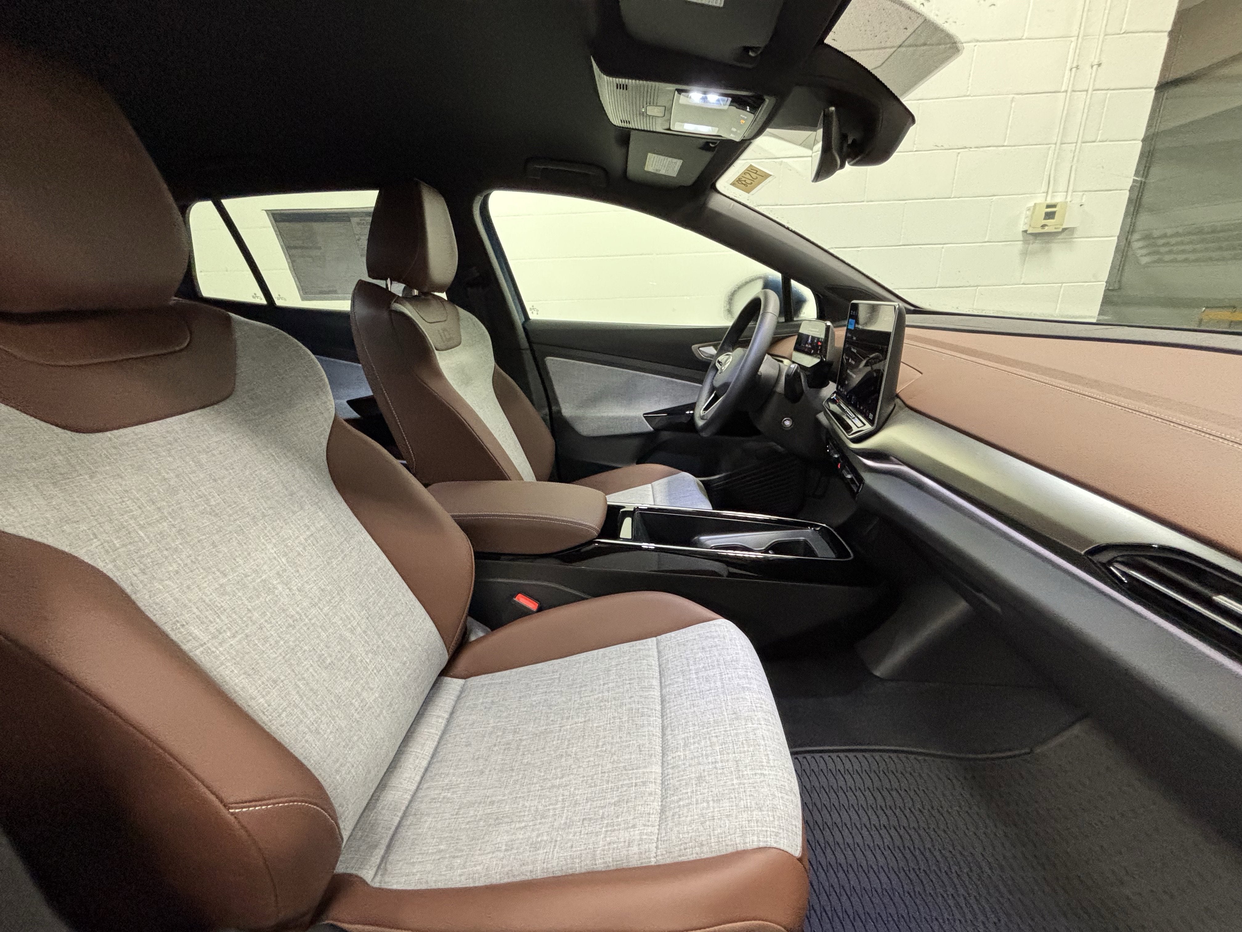 2025 Volkswagen ID.4 Pro