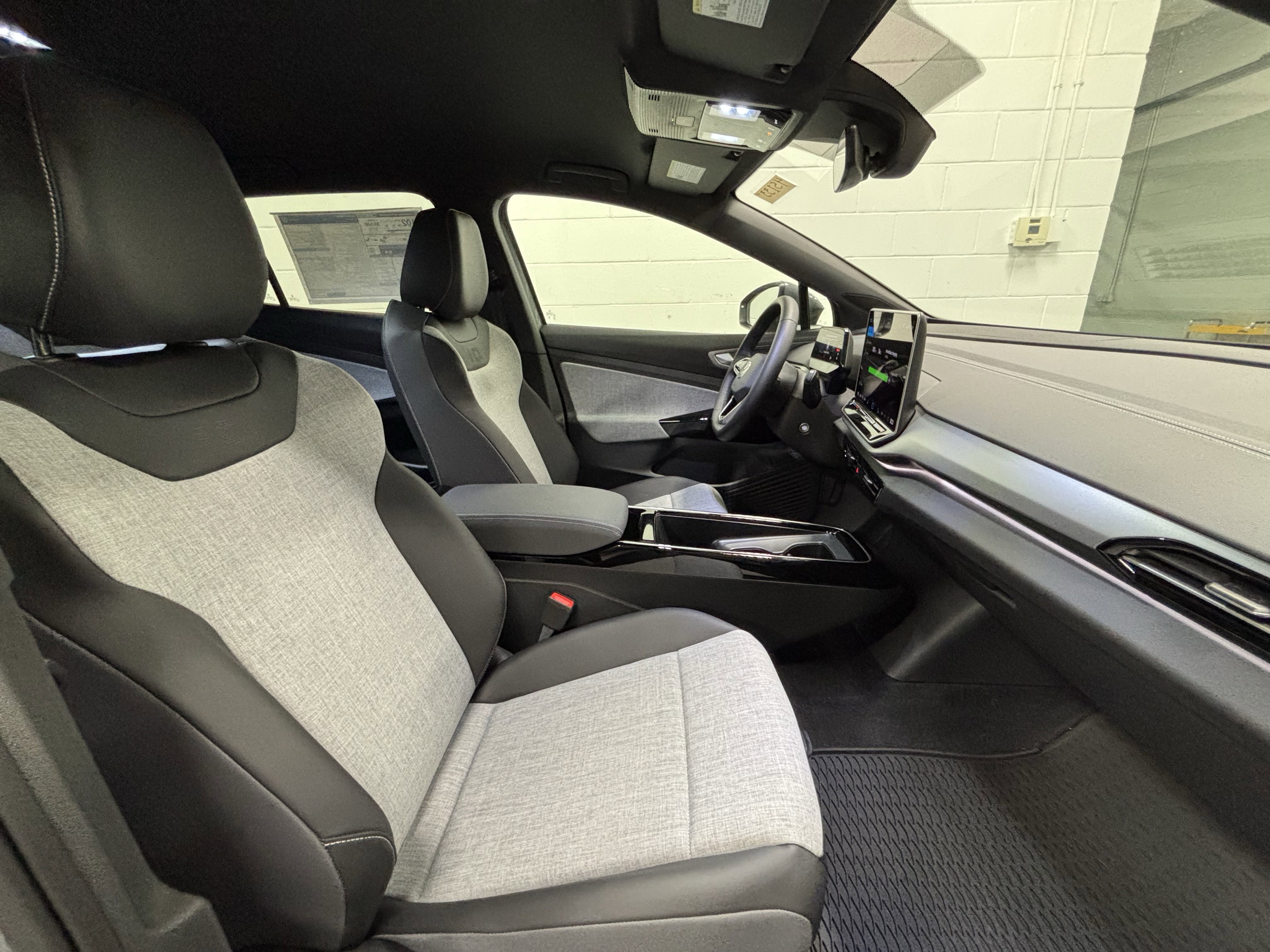 2025 Volkswagen ID.4 Pro