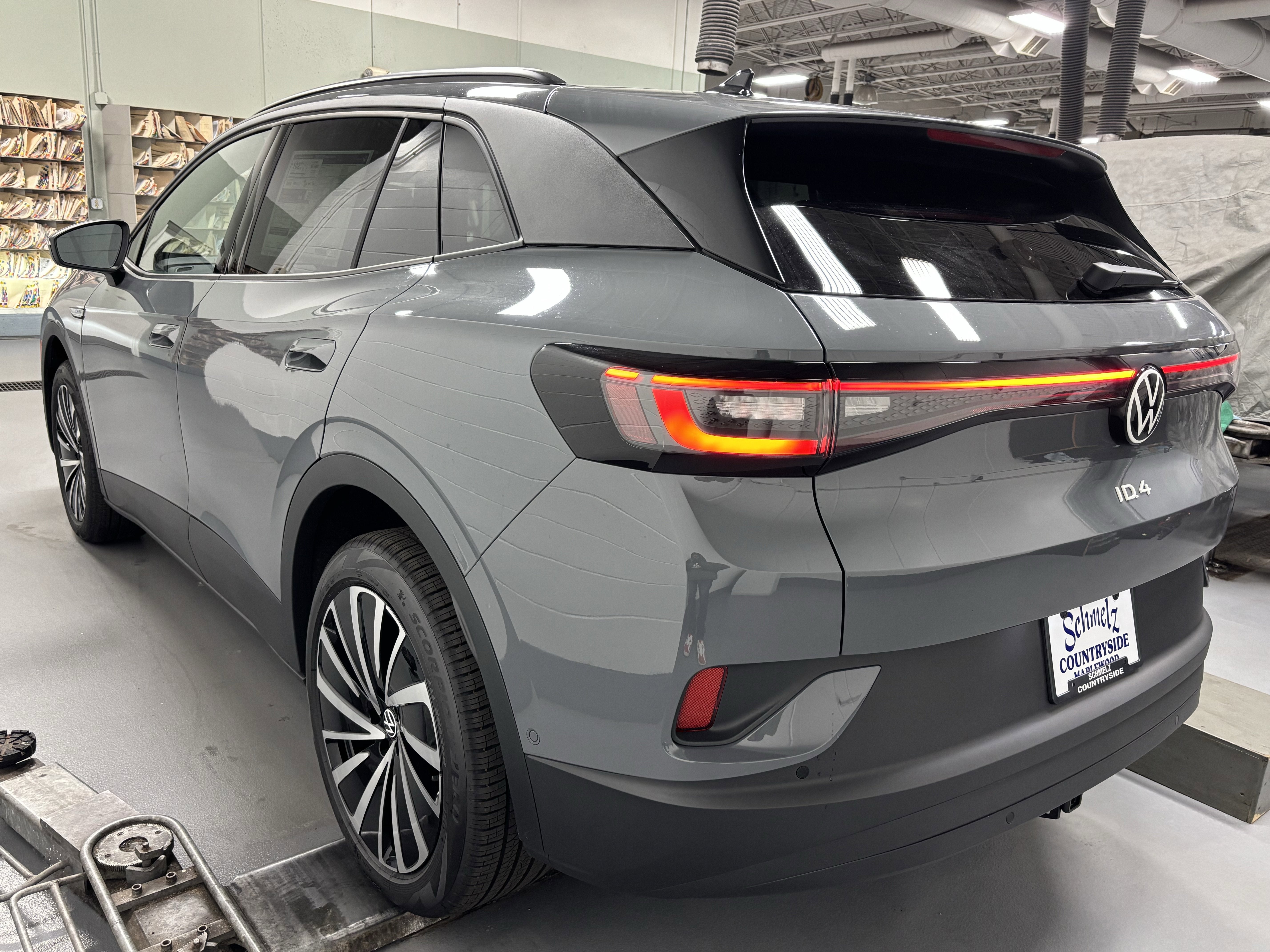 2025 Volkswagen ID.4 Pro