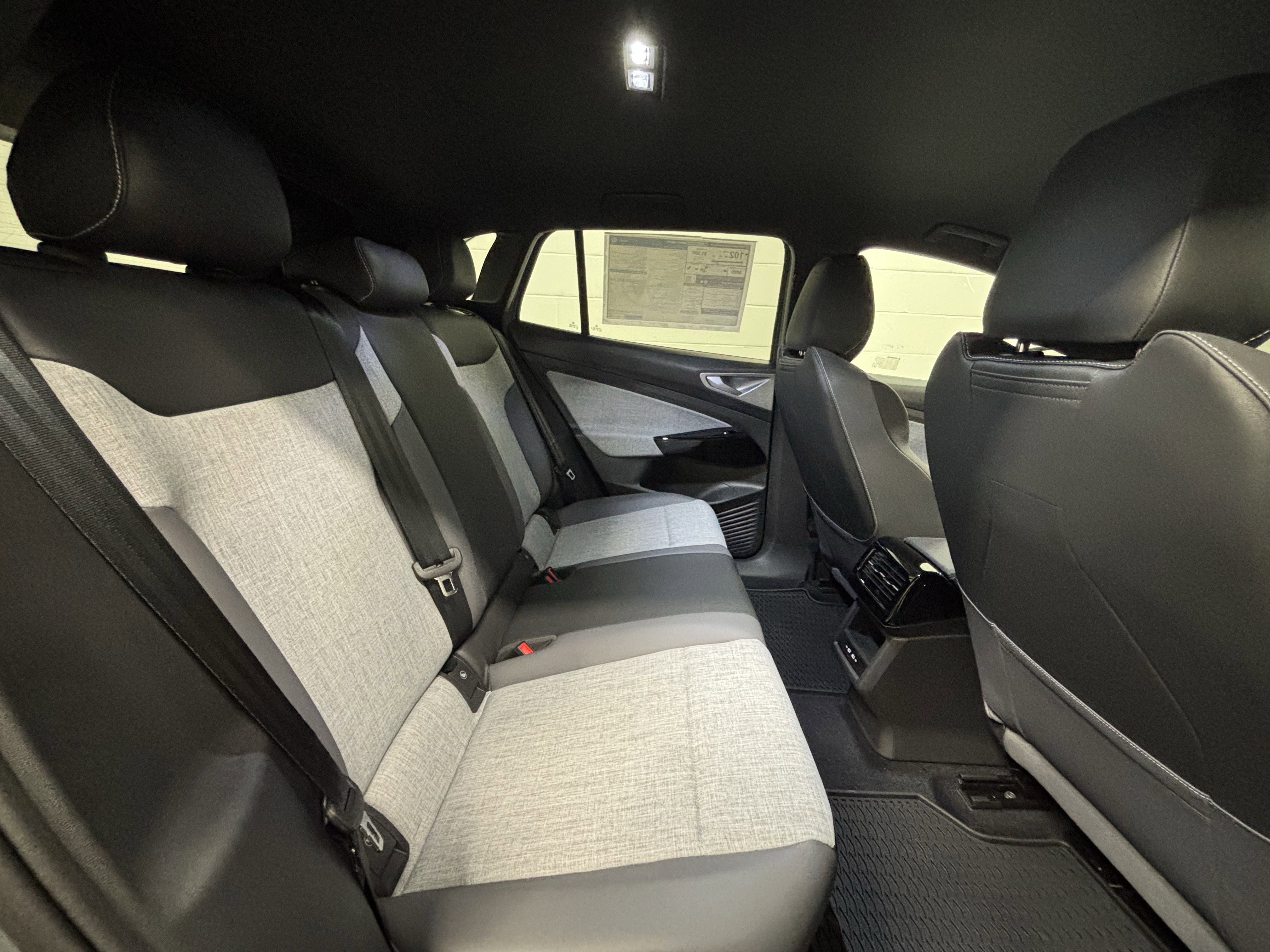 2025 Volkswagen ID.4 Pro