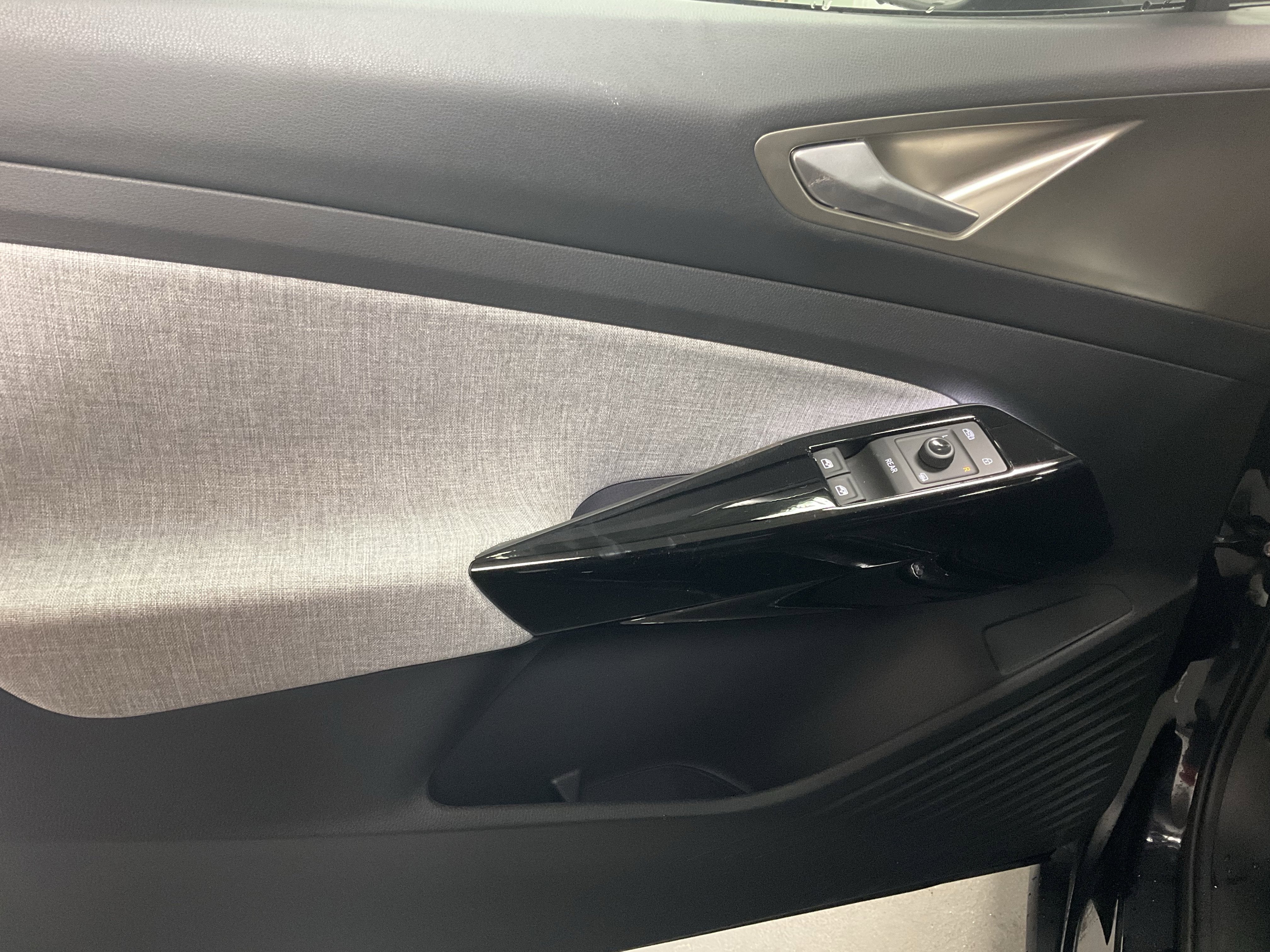 2026 Volkswagen ID.4 Pro