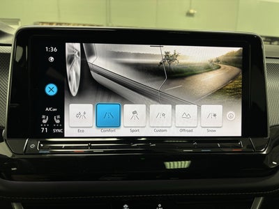 2026 Volkswagen Atlas Cross Sport 2.0T SEL Premium R-Line