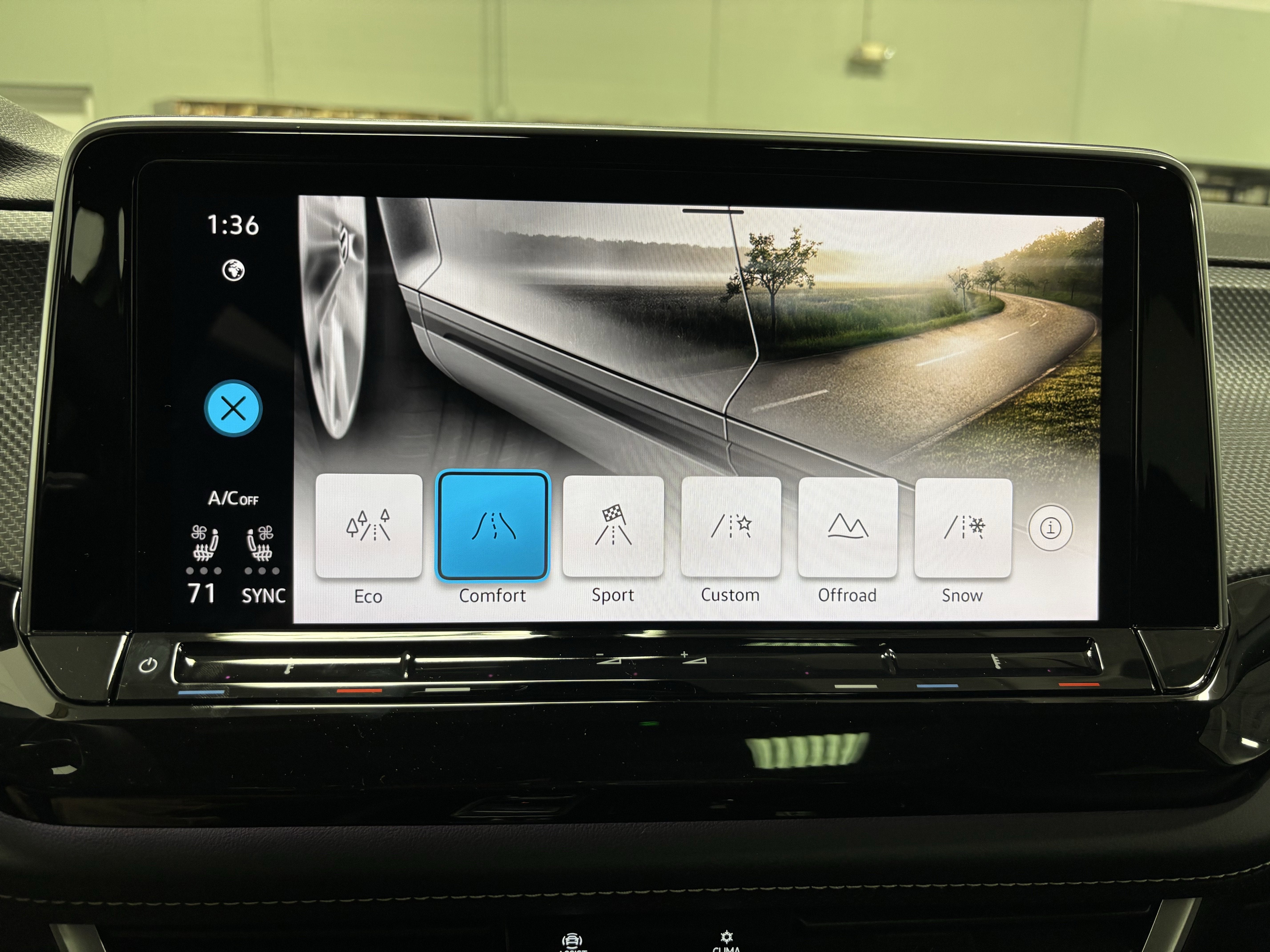 2026 Volkswagen Atlas Cross Sport 2.0T SEL Premium R-Line