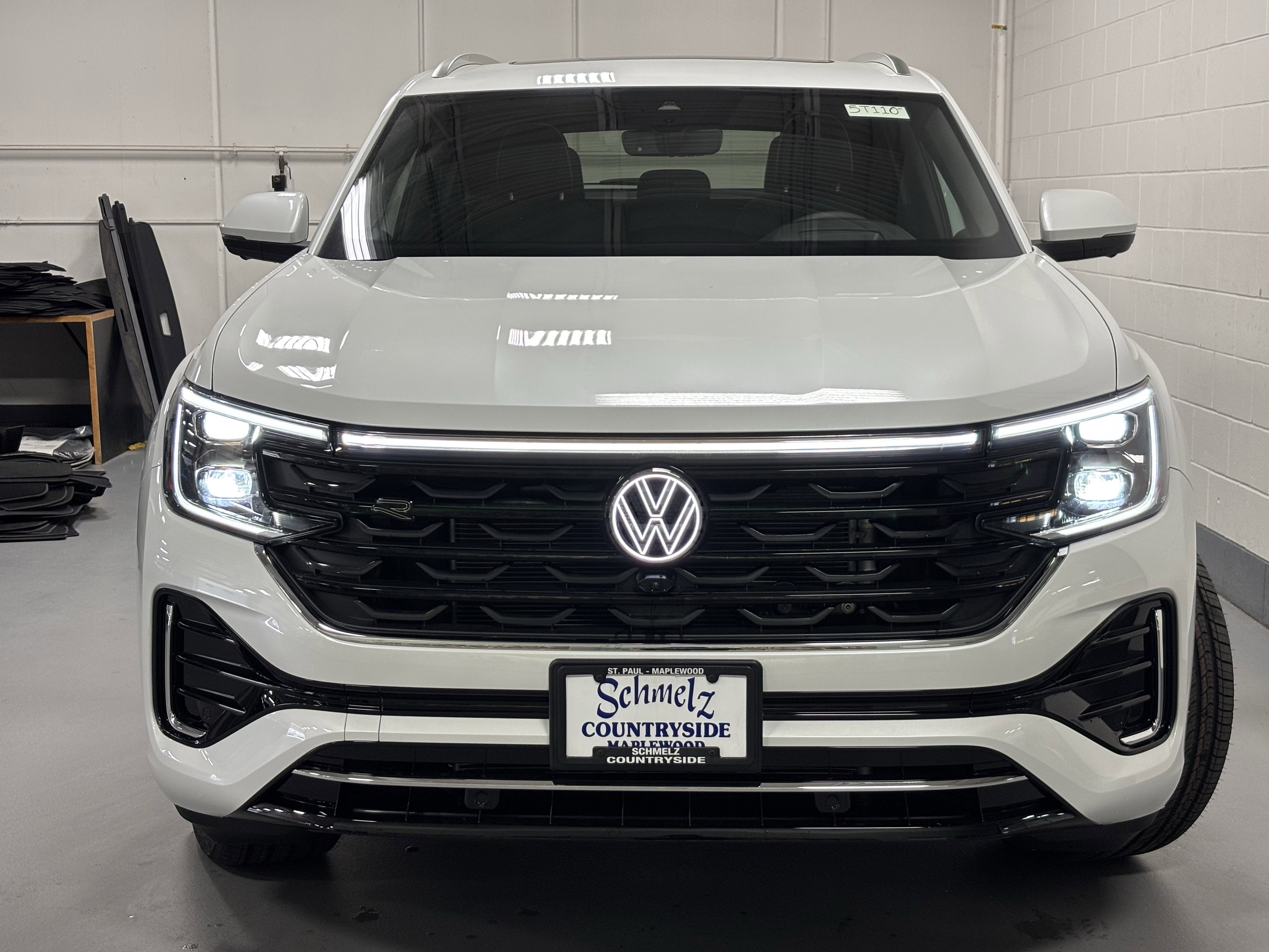 2026 Volkswagen Atlas Cross Sport 2.0T SEL Premium R-Line