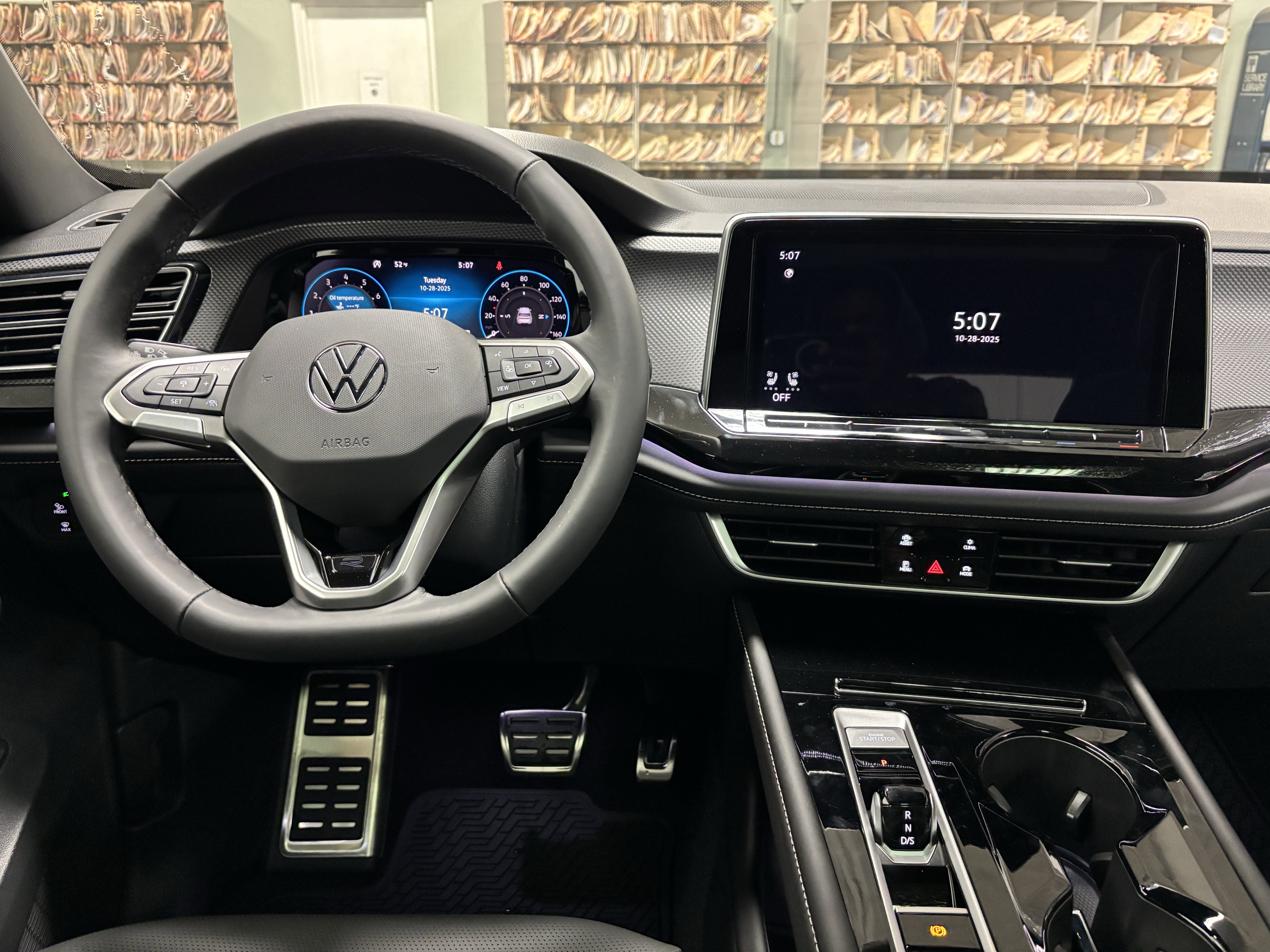 2026 Volkswagen Atlas Cross Sport 2.0T SEL Premium R-Line