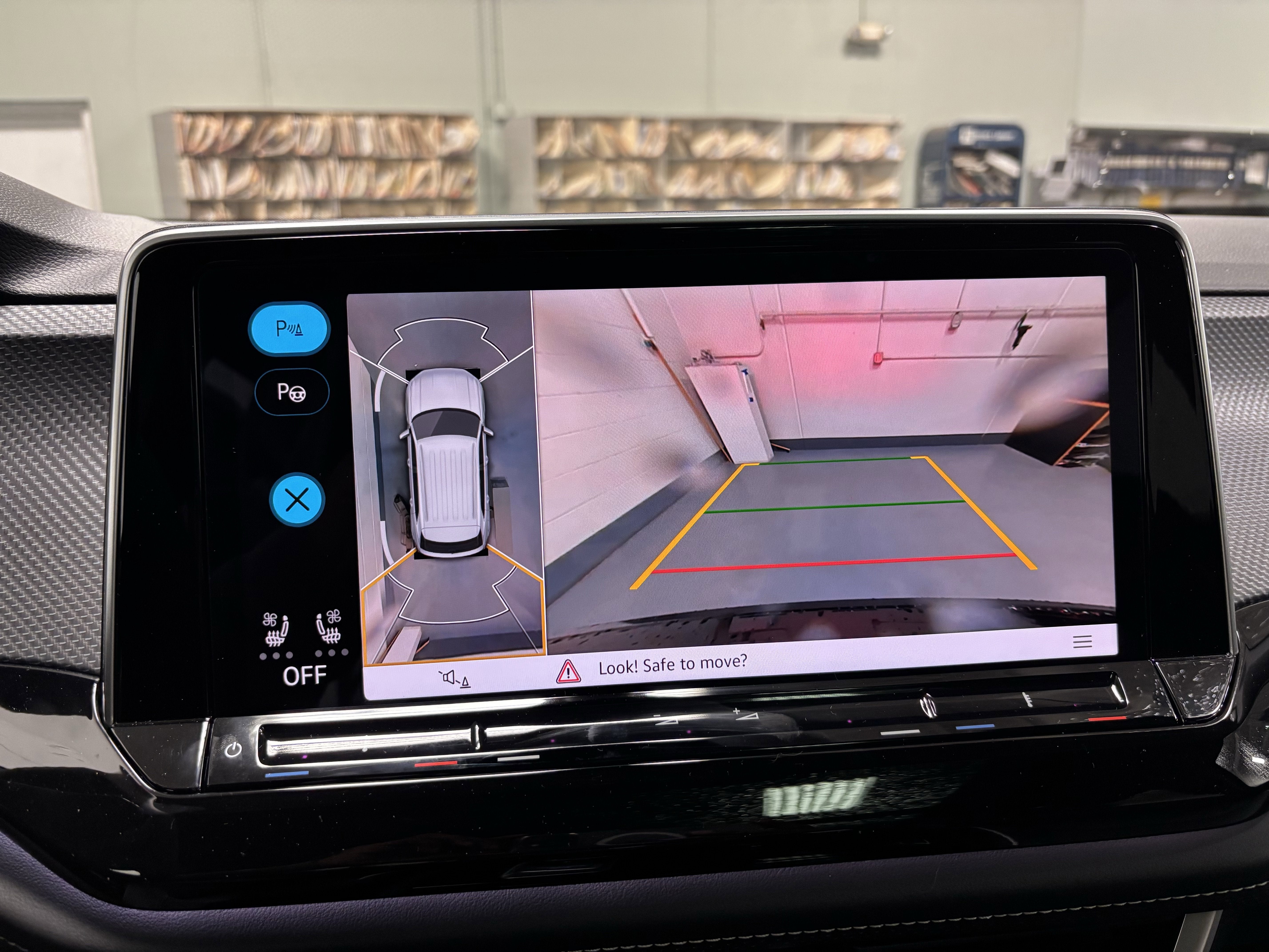 2026 Volkswagen Atlas Cross Sport 2.0T SEL Premium R-Line